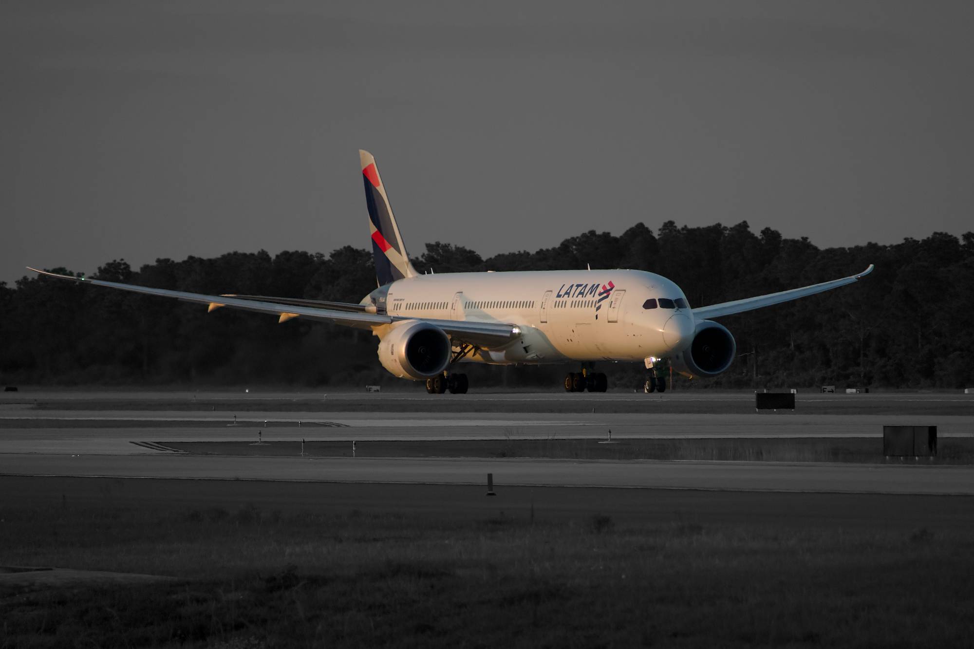 LATAM PS-LAA at KMCO by Kyle757