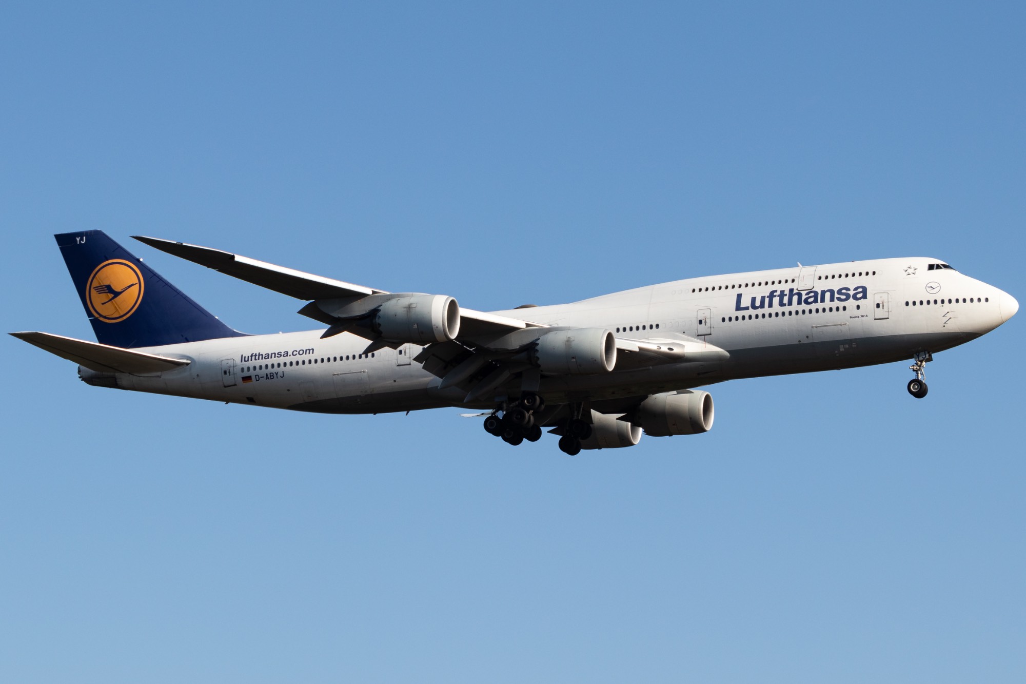 Lufthansa D-ABYJ at EDDF by Mawaviation