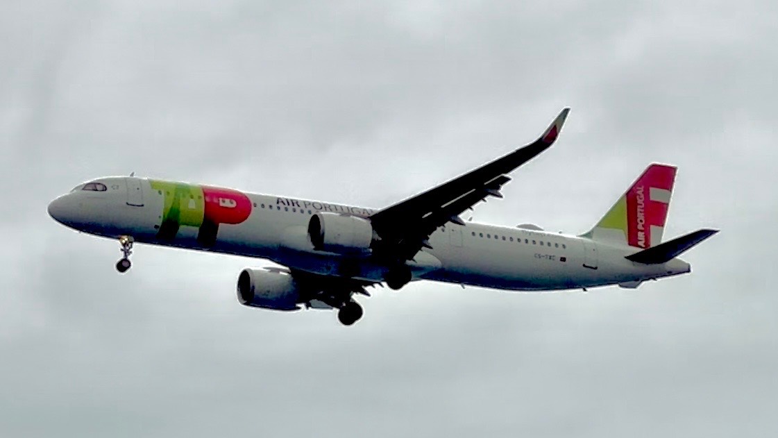 TAP Air Portugal A21N CS-TXC photographed at LPMA by JFran_RF27