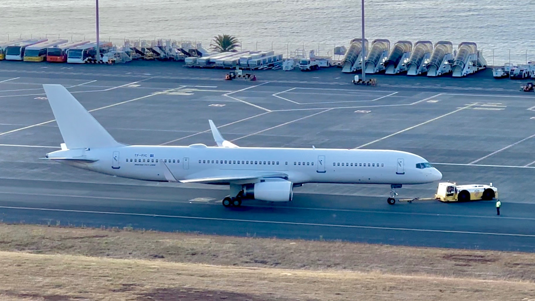 Icelandair TF-FIC at LPMA by JFran_RF27