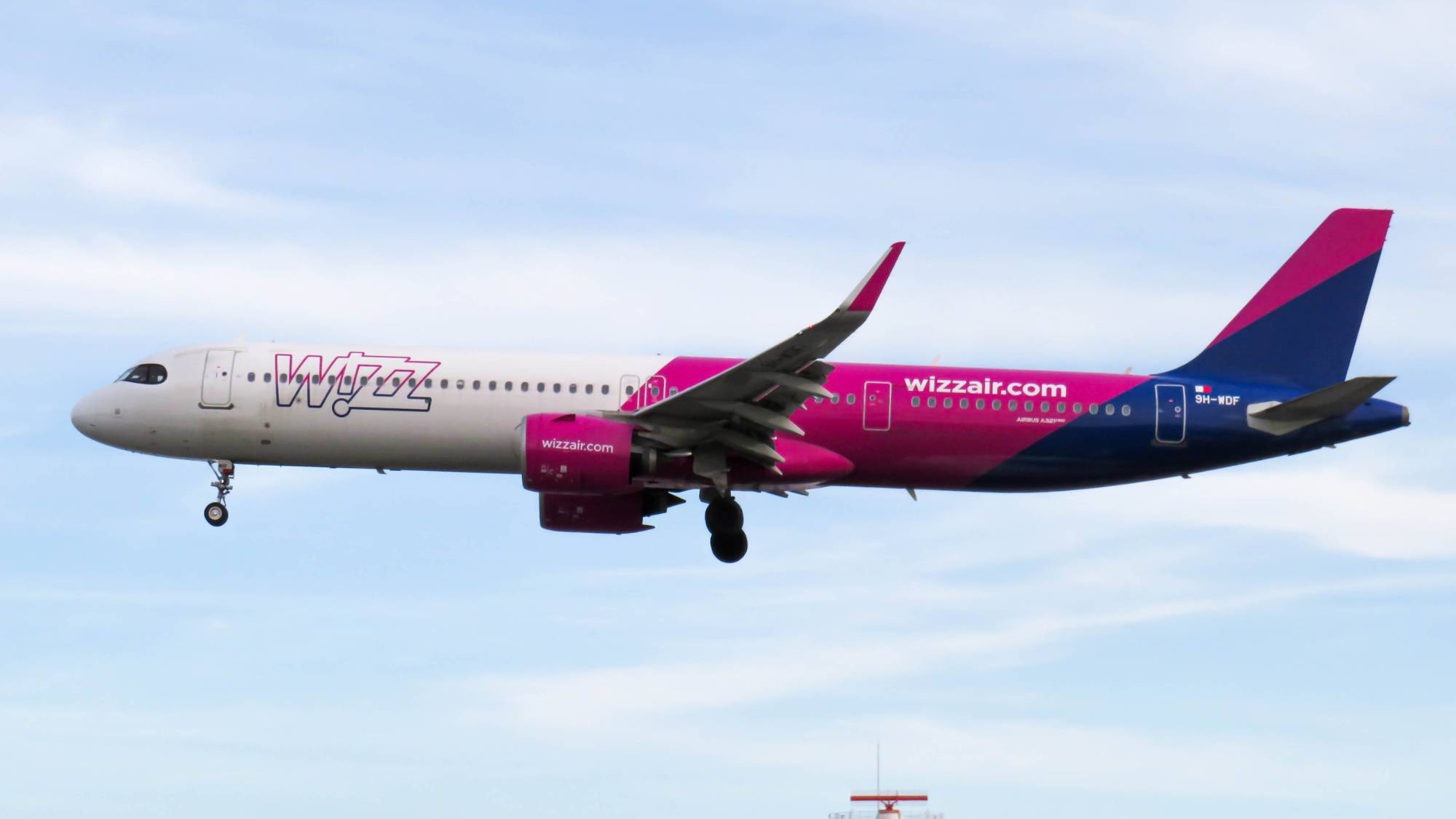 WizzAir 9H-WDF at LPPT by resg233