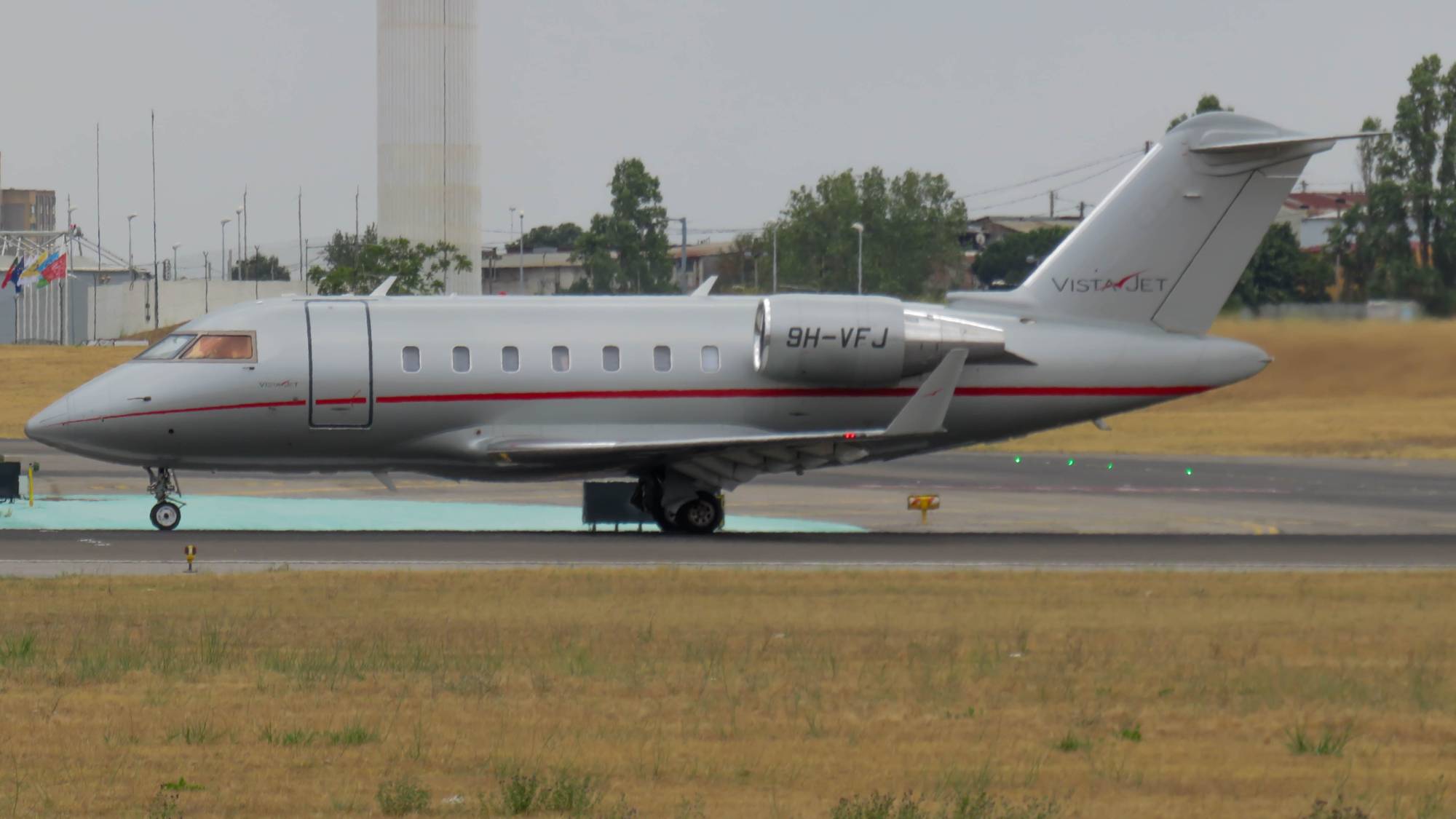9H-VFJ 9H-VFJ at LPPT by resg233