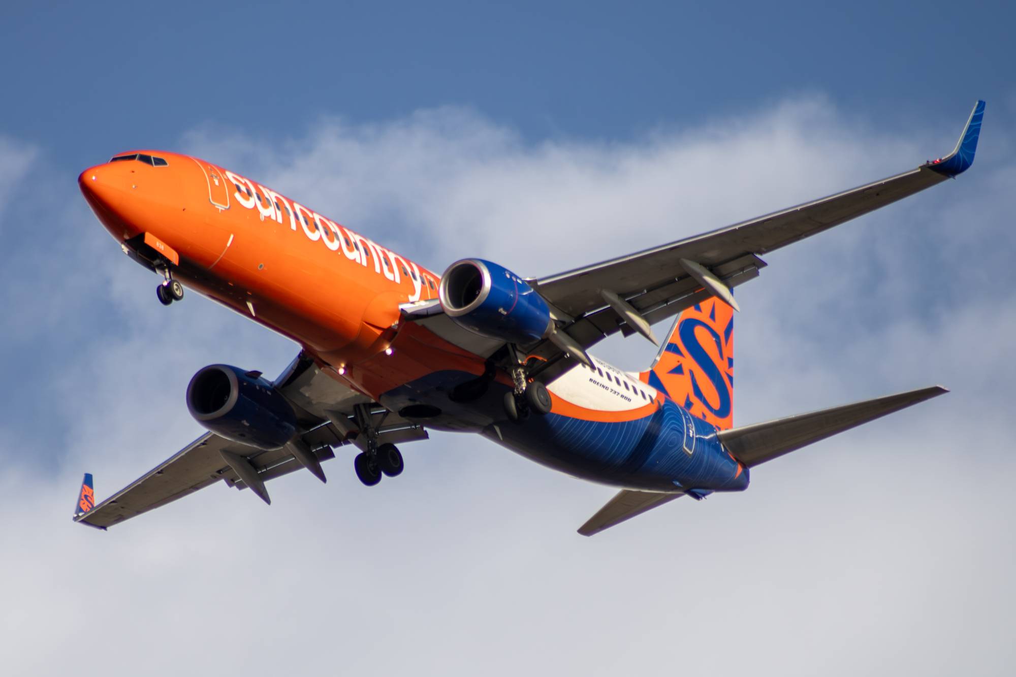 Sun Country Airlines N838SY at KDEN by tyty_photographs