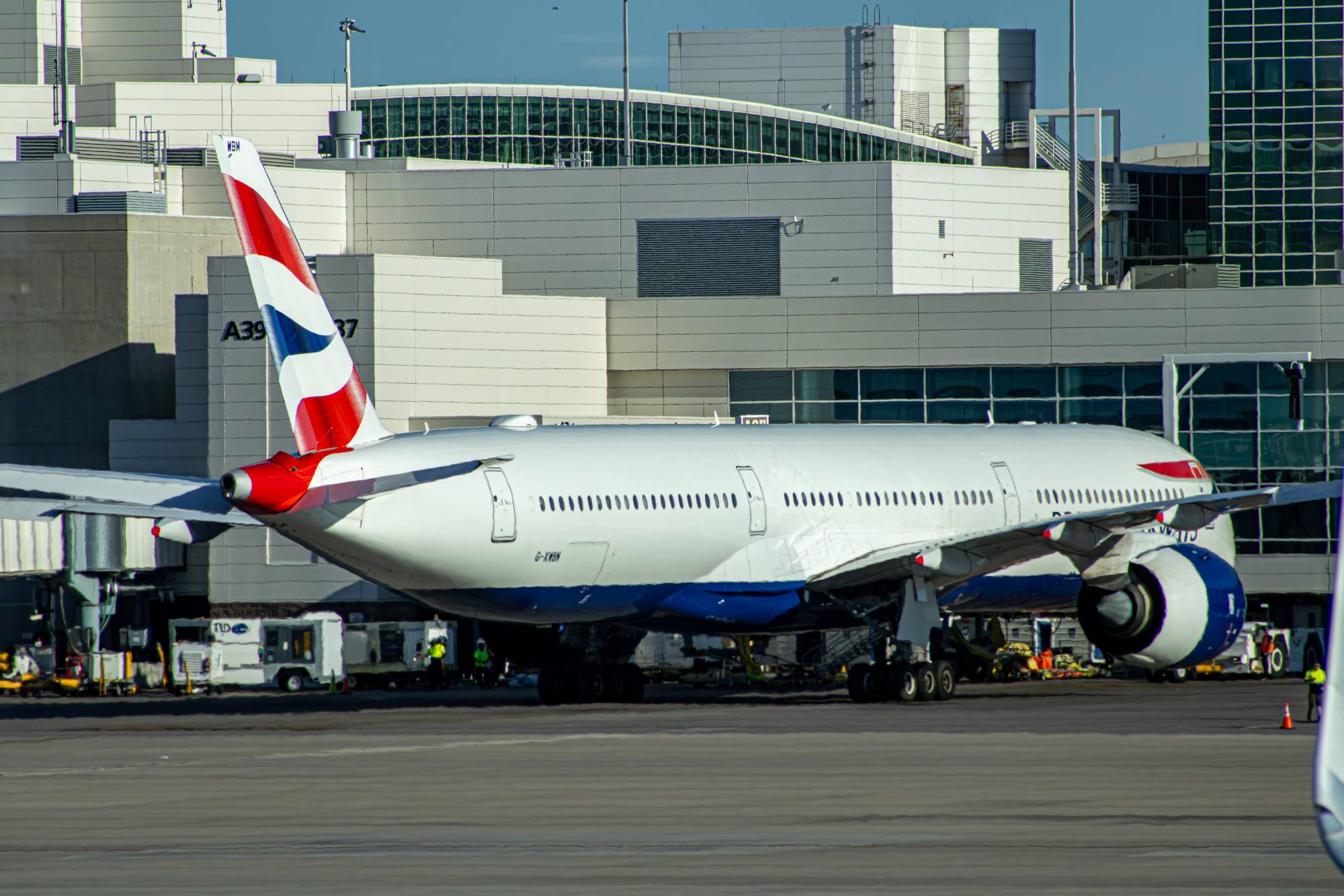 British Airways G-XWBM at KDEN by tyty_photographs