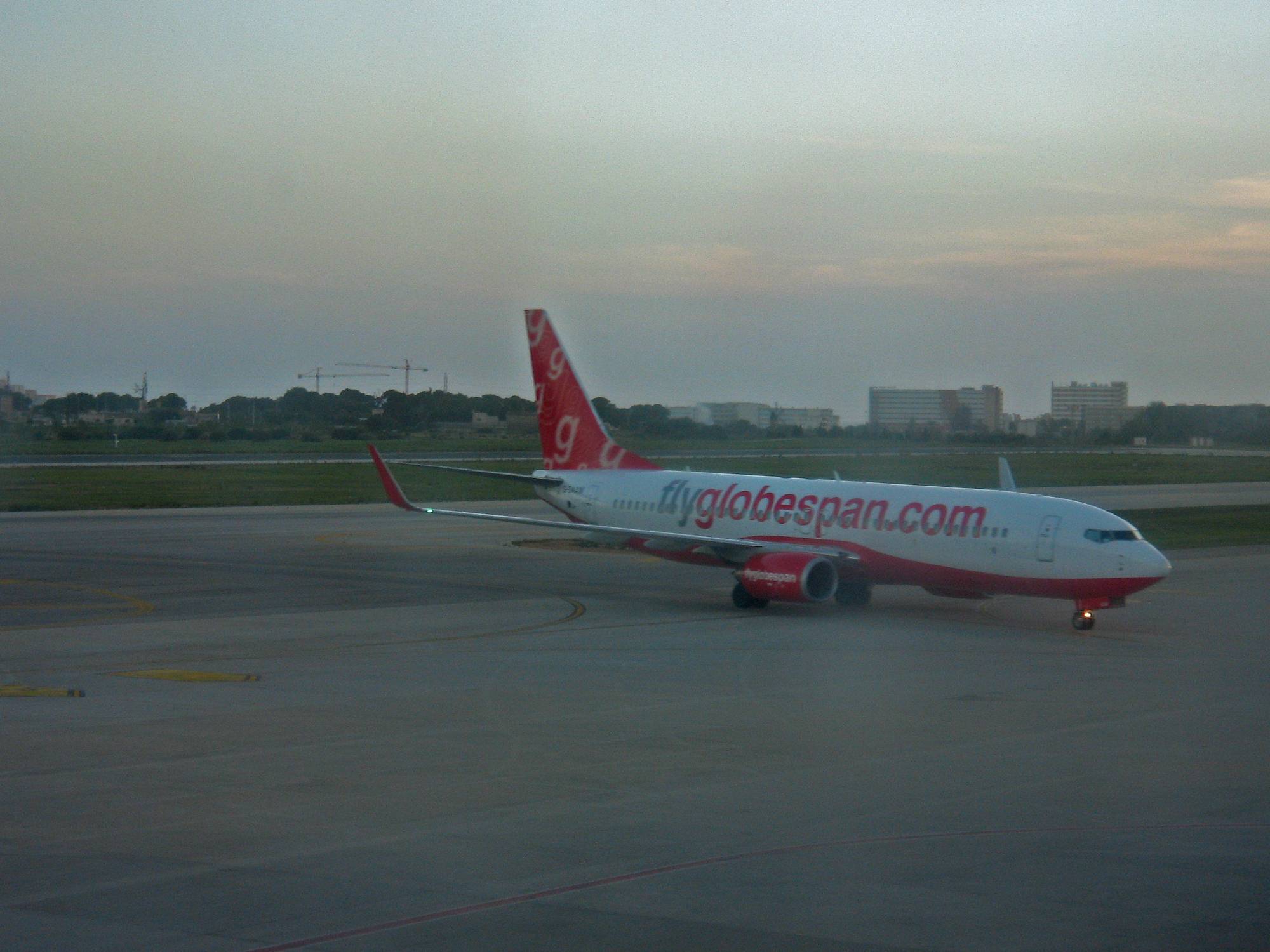 FlyGlobespan G-SAAW at LEPA by burnscameron1982