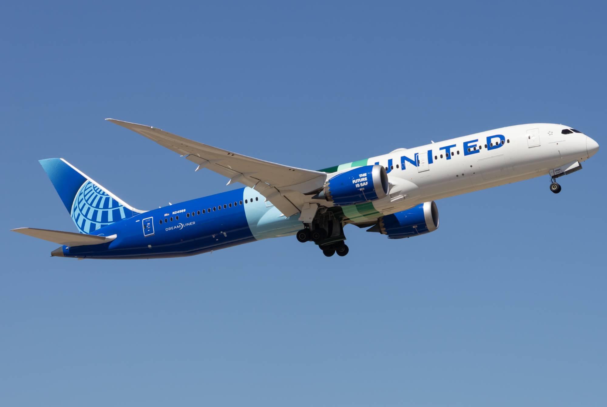 United Airlines N24988 at YPAD by yue