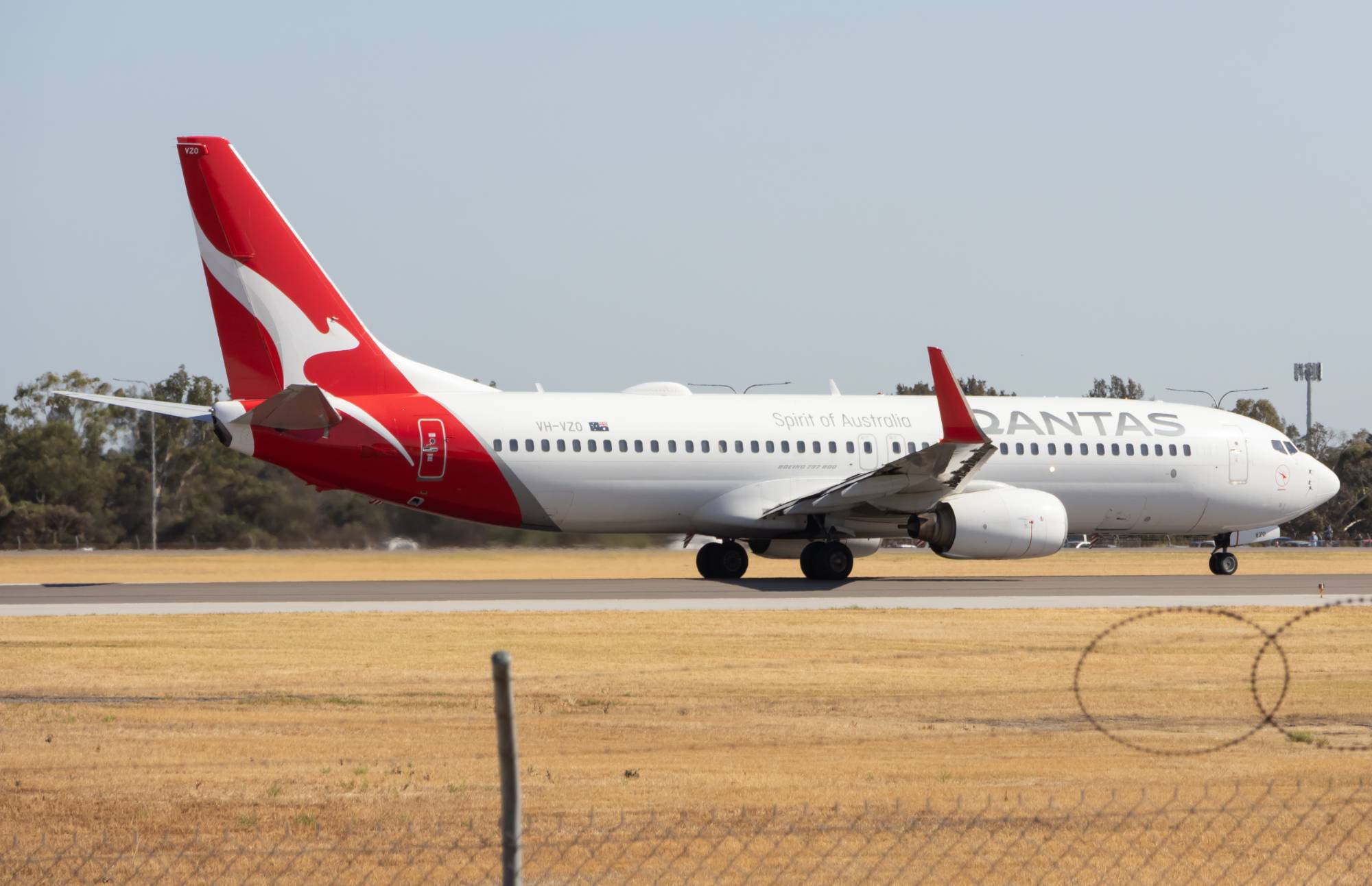 Qantas VH-VZO at YPAD by yue