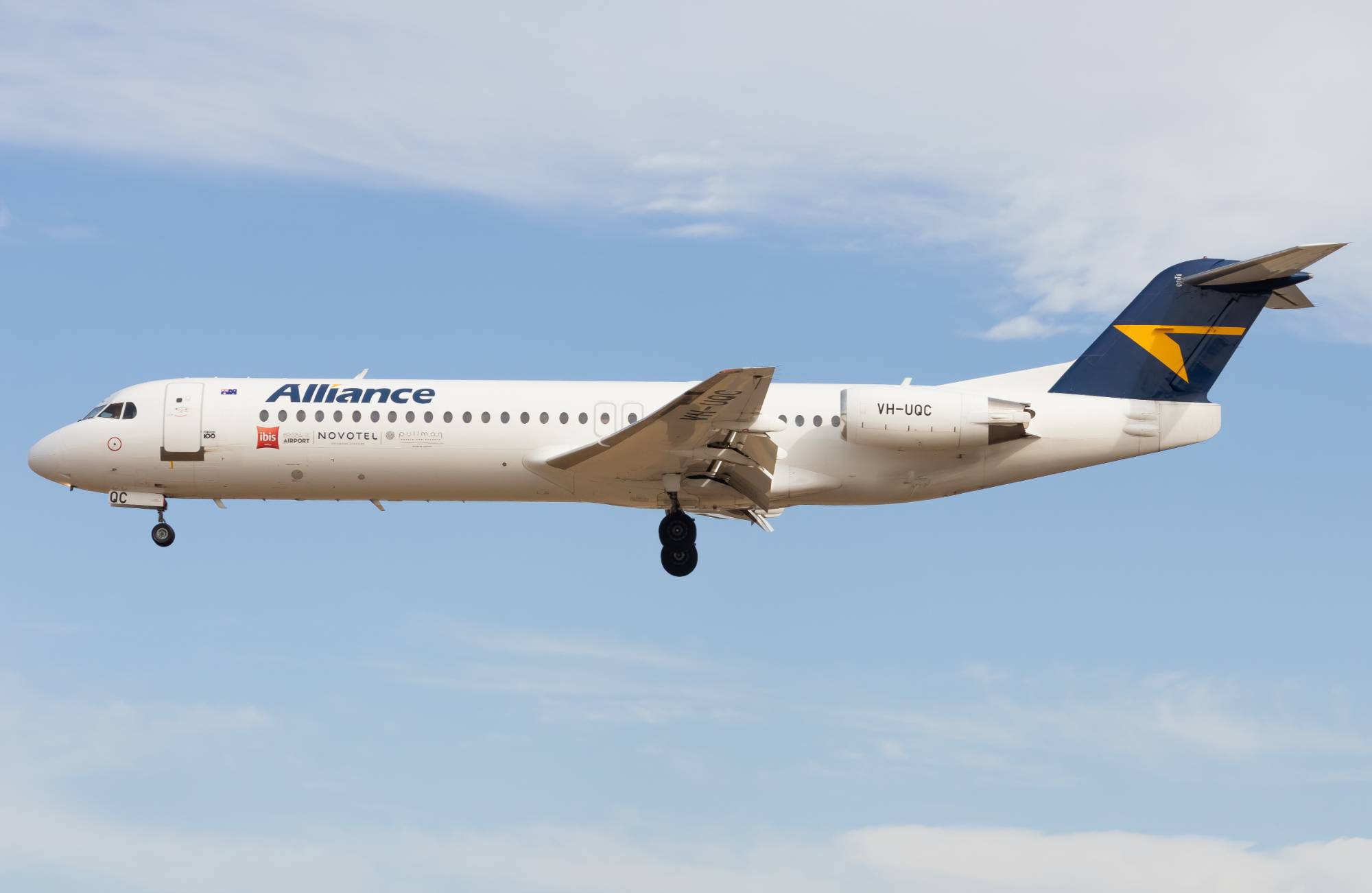 Alliance Airlines VH-UQC at YPAD by yue