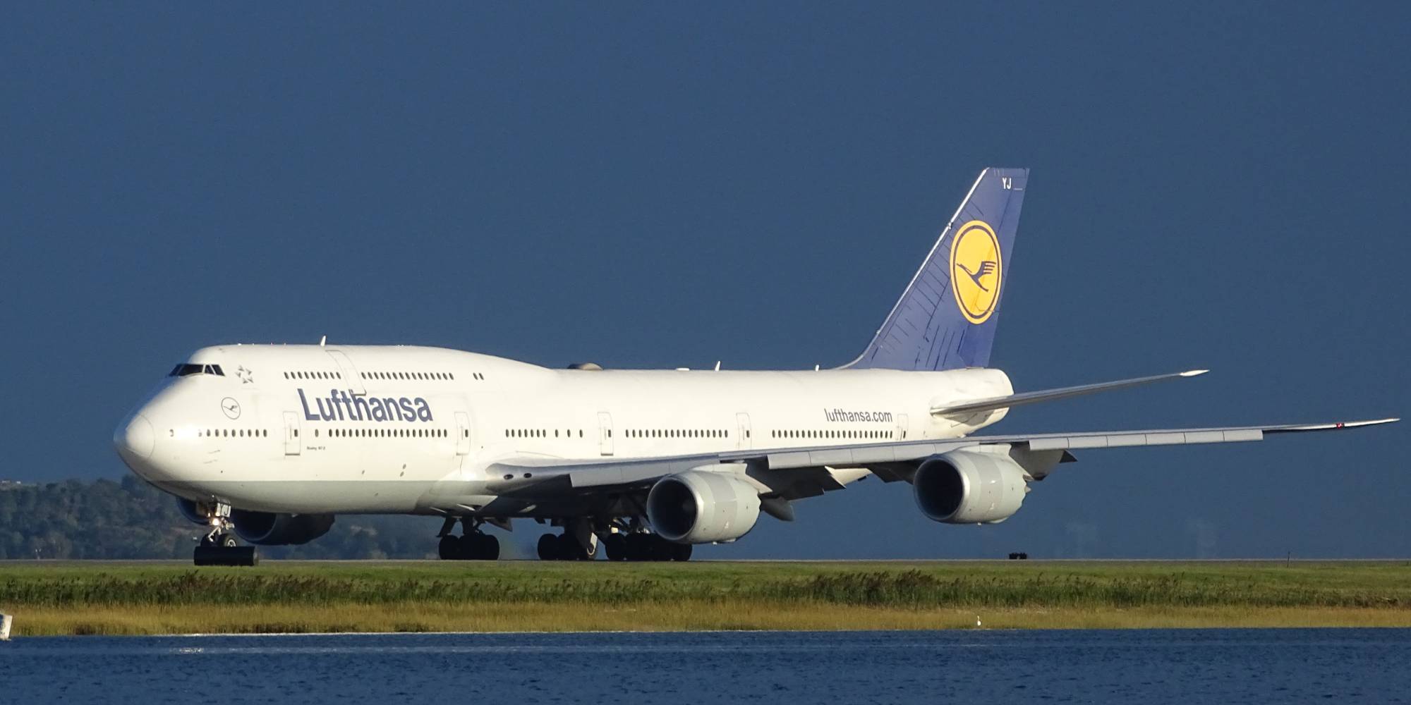 Lufthansa D-ABYJ at KBOS by DuckOnABike
