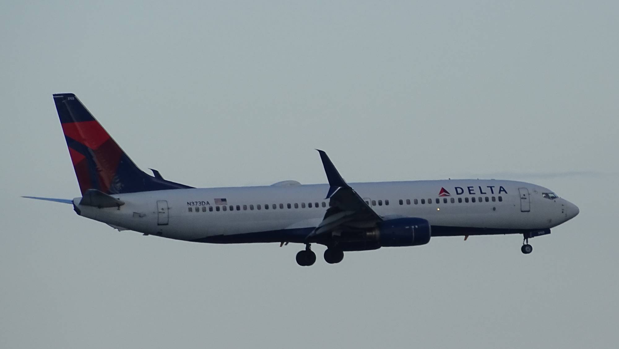 Delta Airlines N373DA at KBOS by DuckOnABike