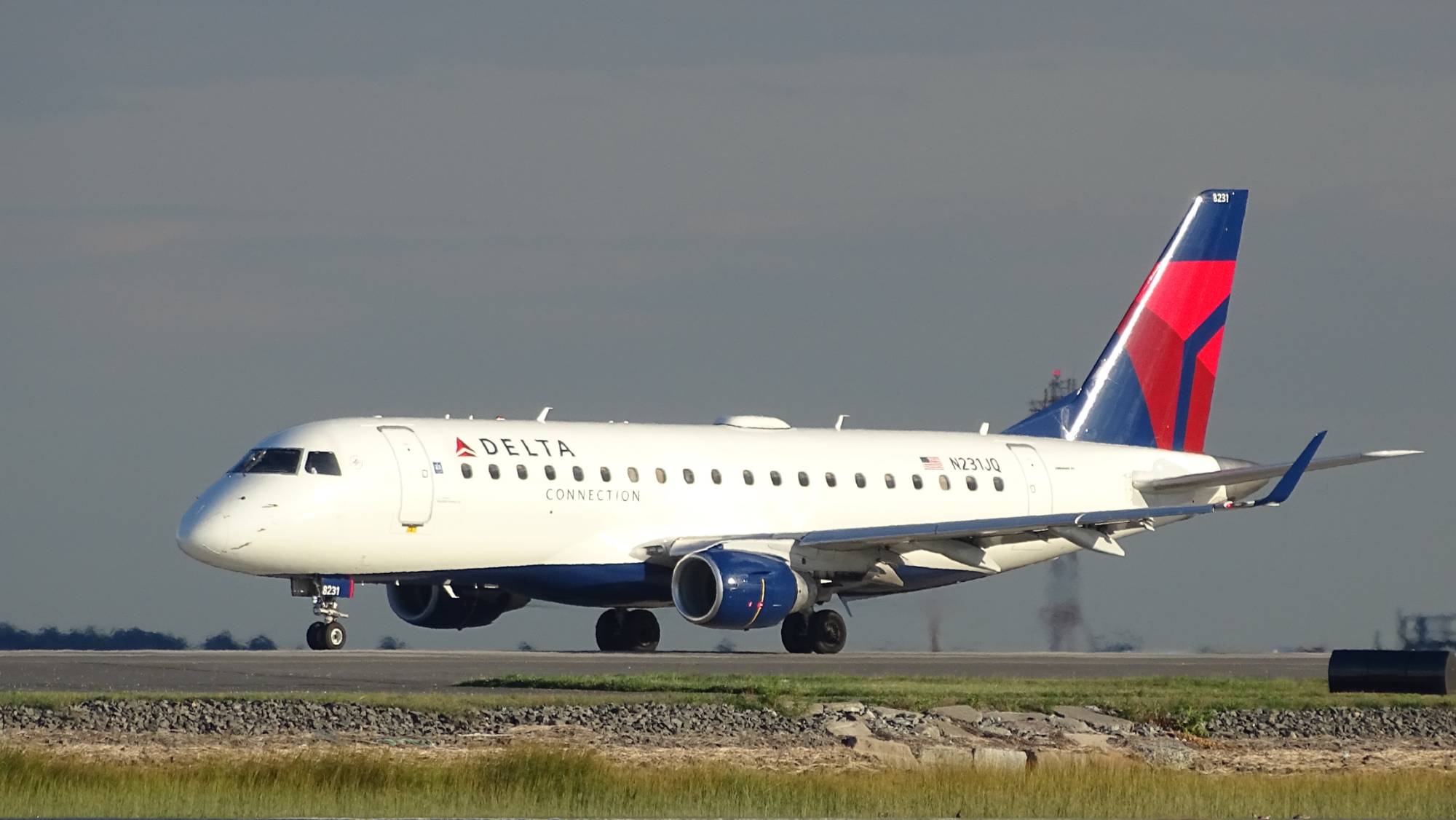 Republic N231JQ at KBOS by DuckOnABike