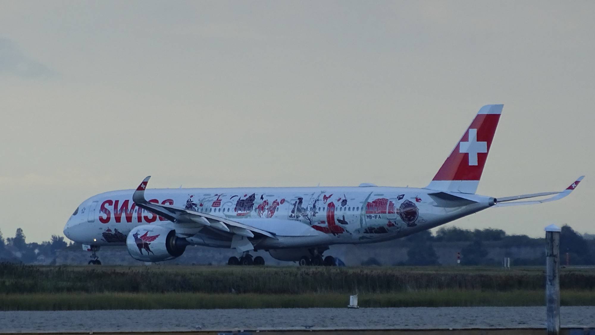Swiss HB-IFA at KBOS by DuckOnABike