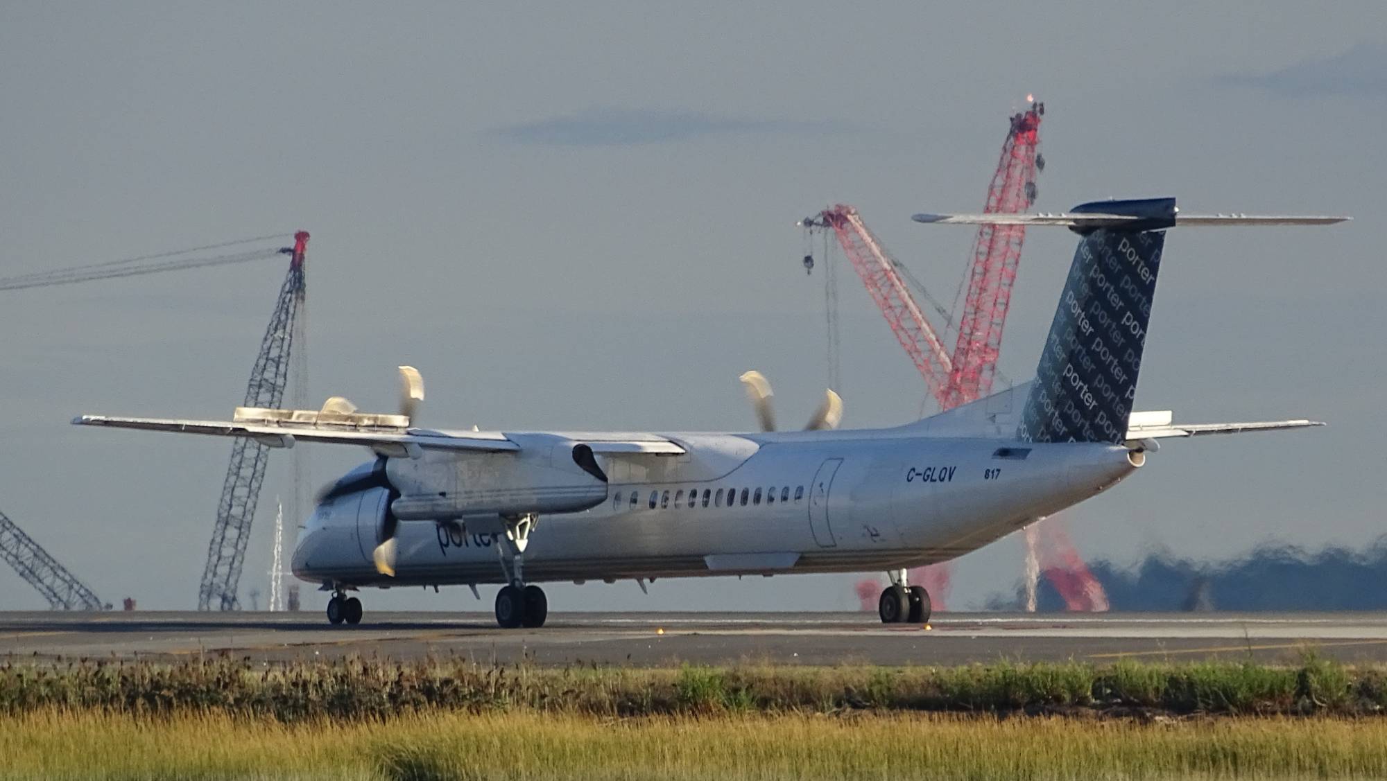 Porter Airlines C-GLQV at KBOS by DuckOnABike