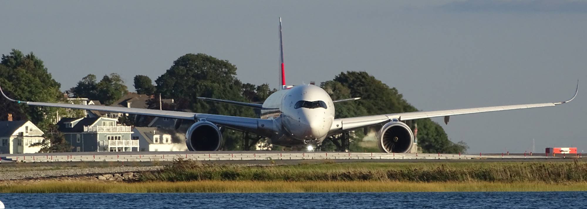 Swiss HB-IFA at KBOS by DuckOnABike