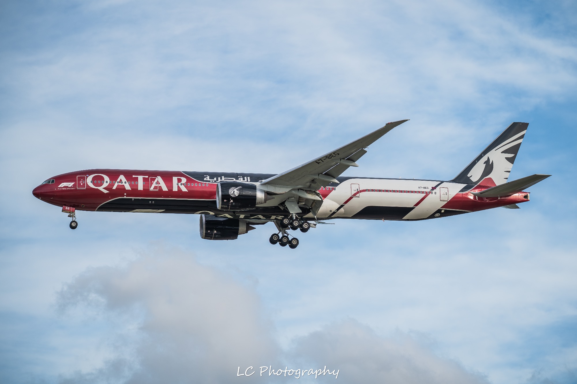 Qatar Airways A7-BEG at YBBN by LC_Photography