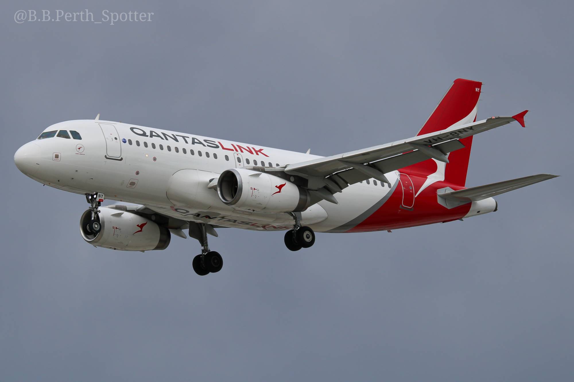 QantasLink VH-8NY at YPPH by boydbayley