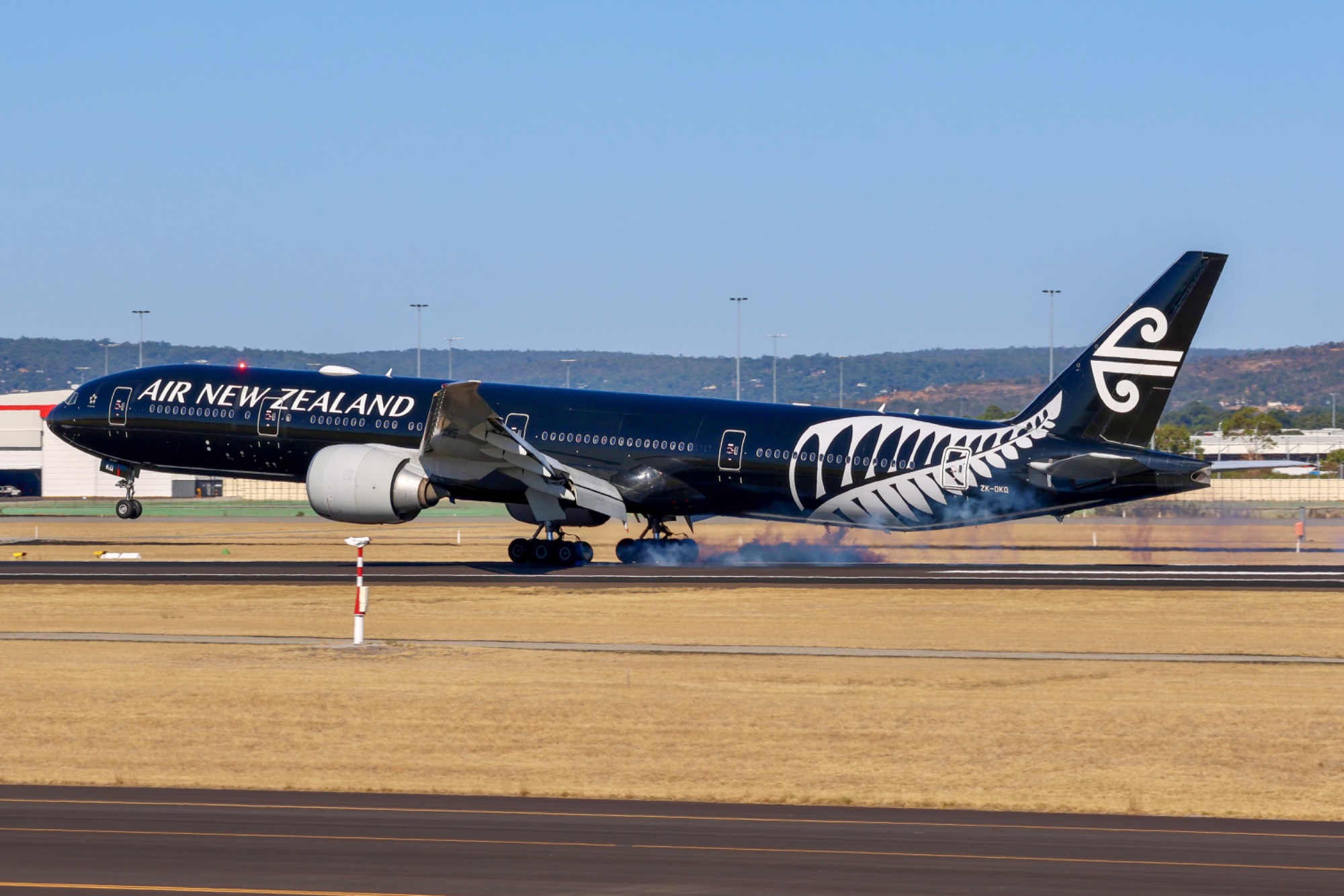 Air Newzealand ZK-OKQ at YPPH by liamrumball