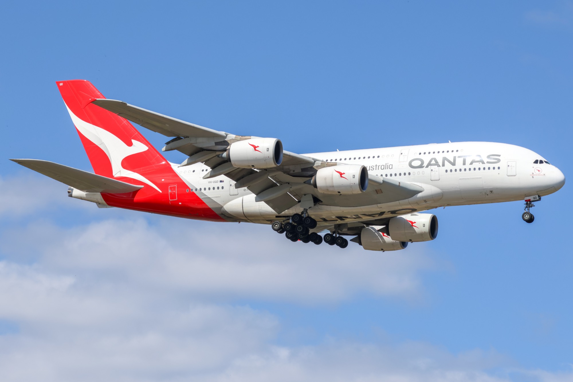 Qantas VH-OQD at YPPH by liamrumball