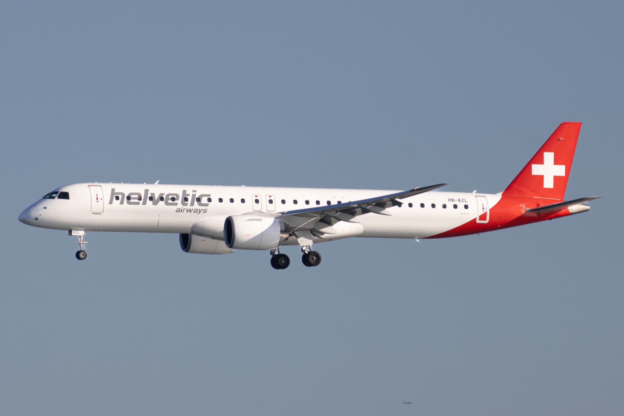 Helvetic HB-AZL at LFMN by Leyphotography