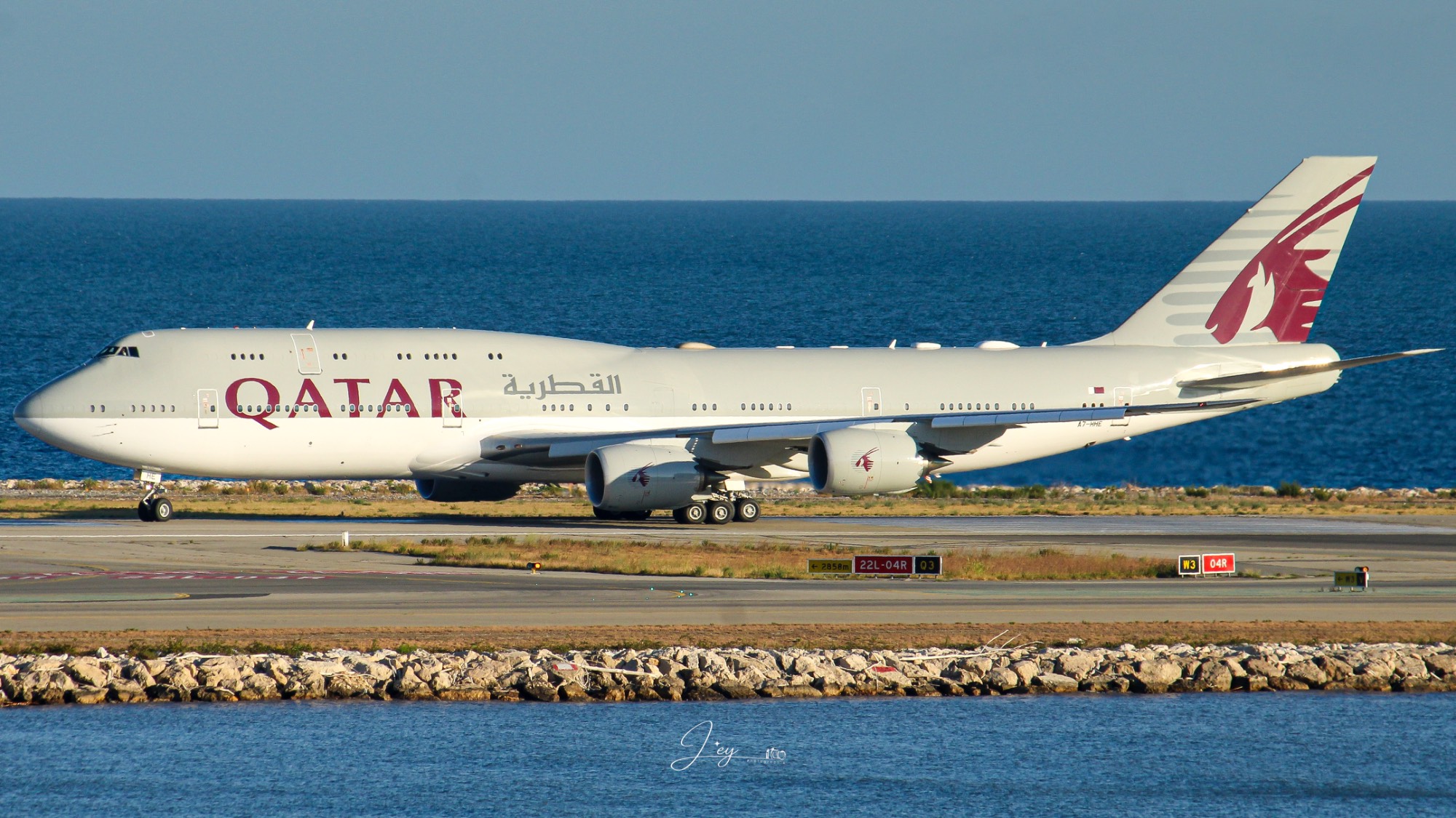 Qatar amiri flight A7-HHE at LFMN by Leyphotography
