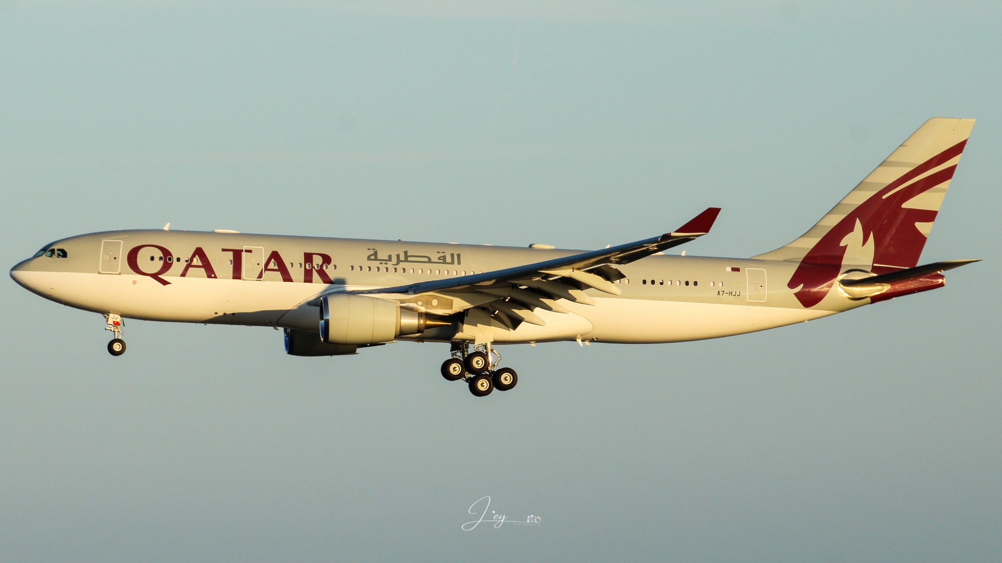 Qatar amiri flight A7-HJJ at LFMN by Leyphotography