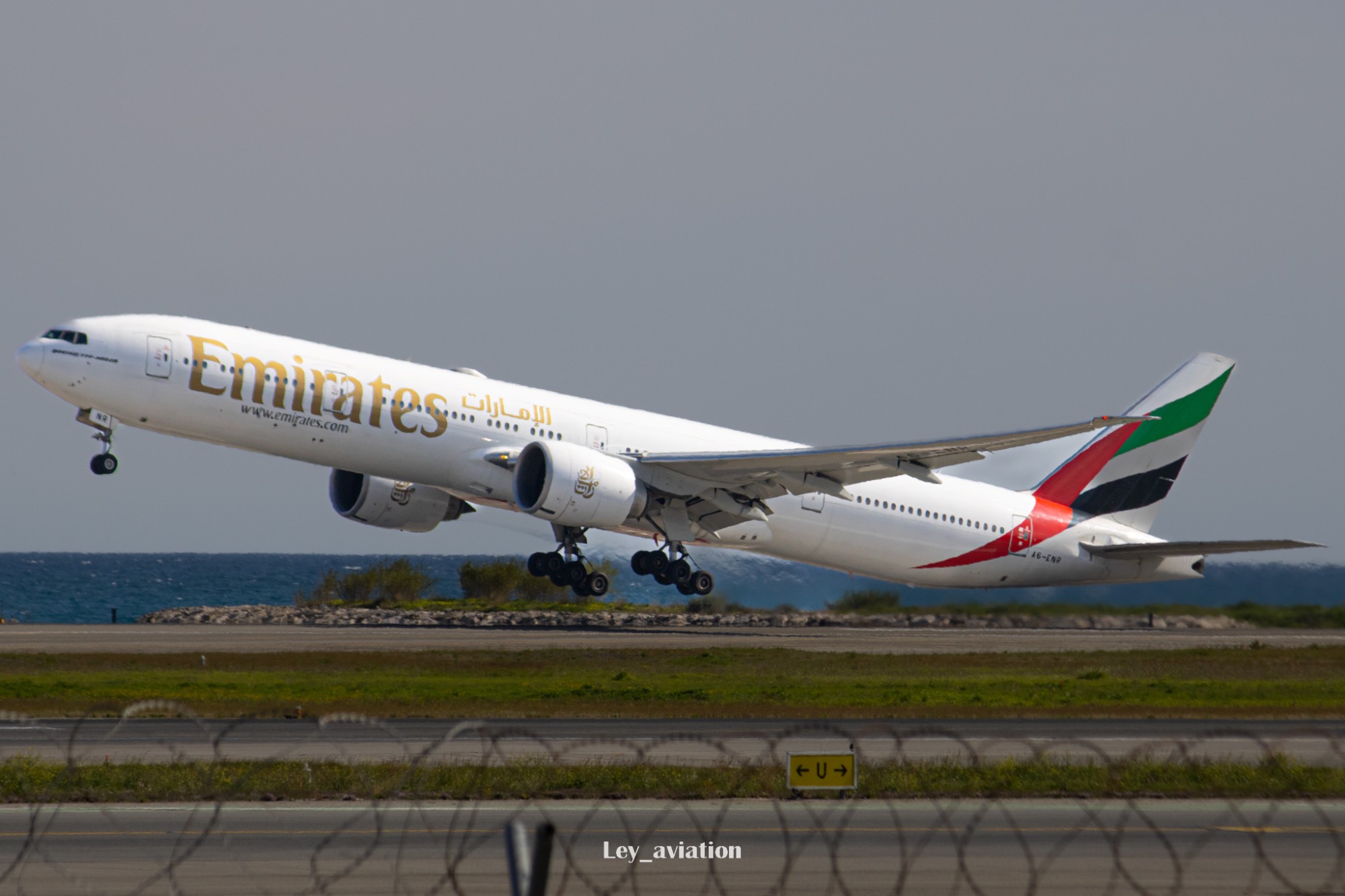 Emirates A6-ENR at LFMN by Leyphotography