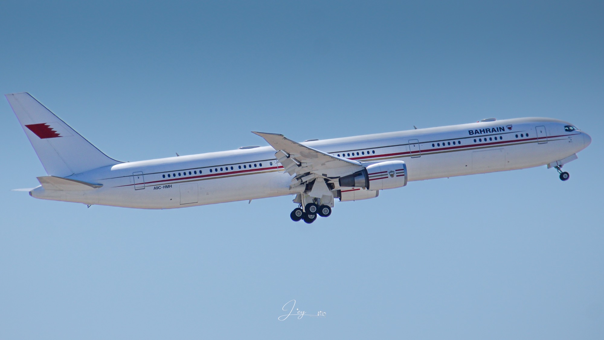 Bahrain royal flight A9C-HMH at LFMN by Leyphotography