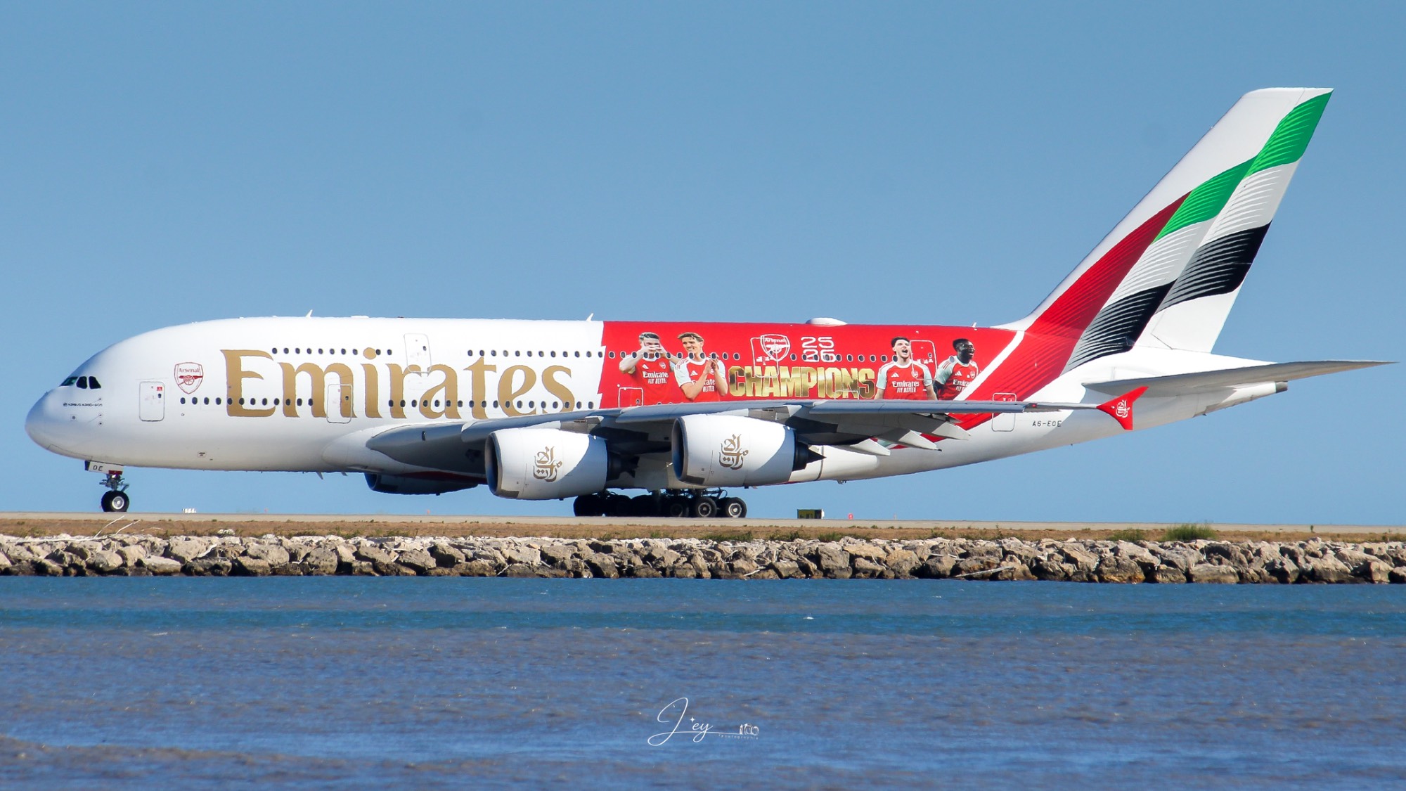 Emirates A6-EOE at LFMN by Leyphotography