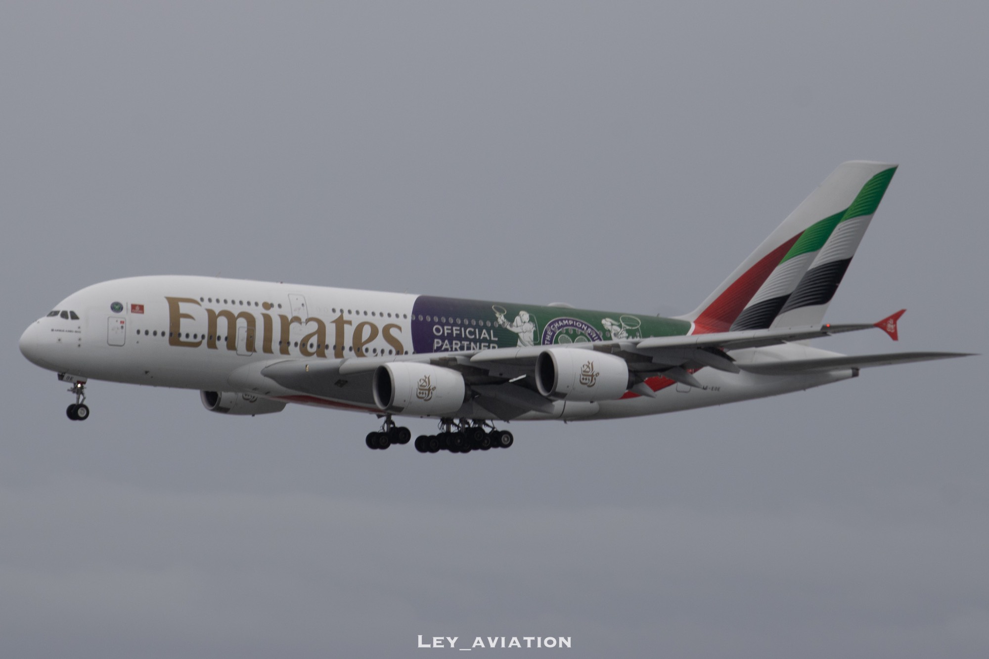 Emirates A6-EOE at LFMN by Leyphotography