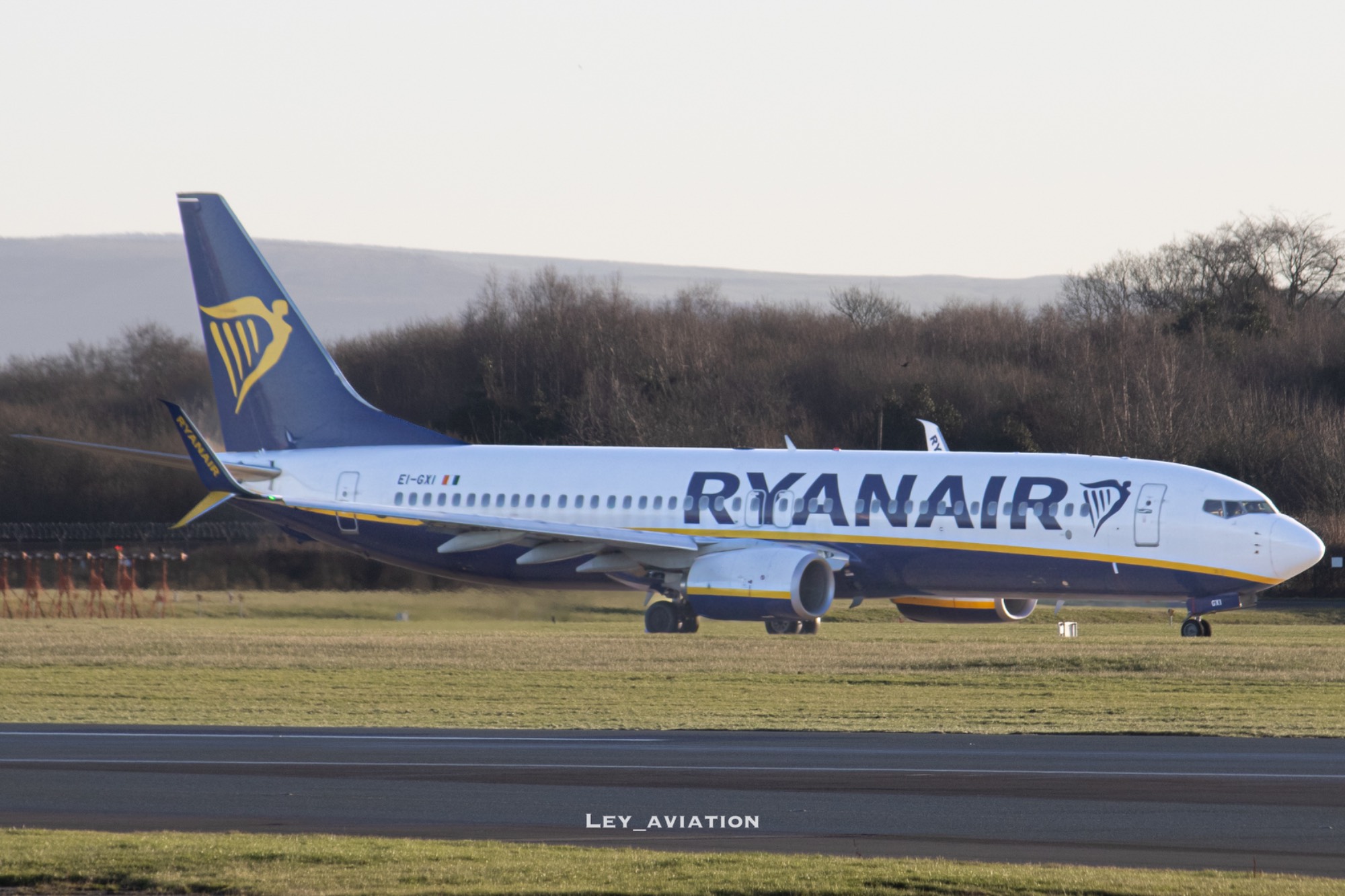 Ryanair EI-GXI at EGCC by Leyphotography
