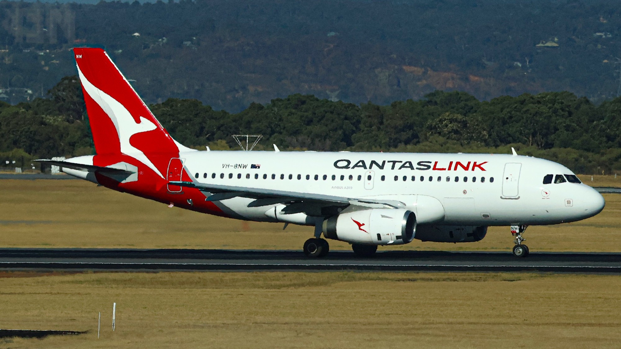 QantasLink VH-8NW at YPPH by JBs_Aviation