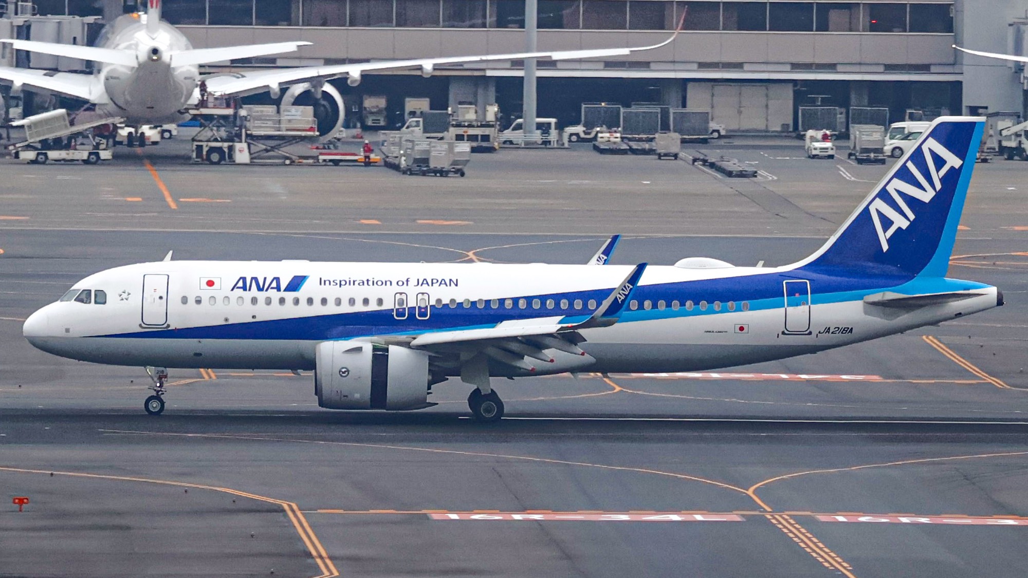 All Nippon Airways JA218A at RJTT by JBs_Aviation