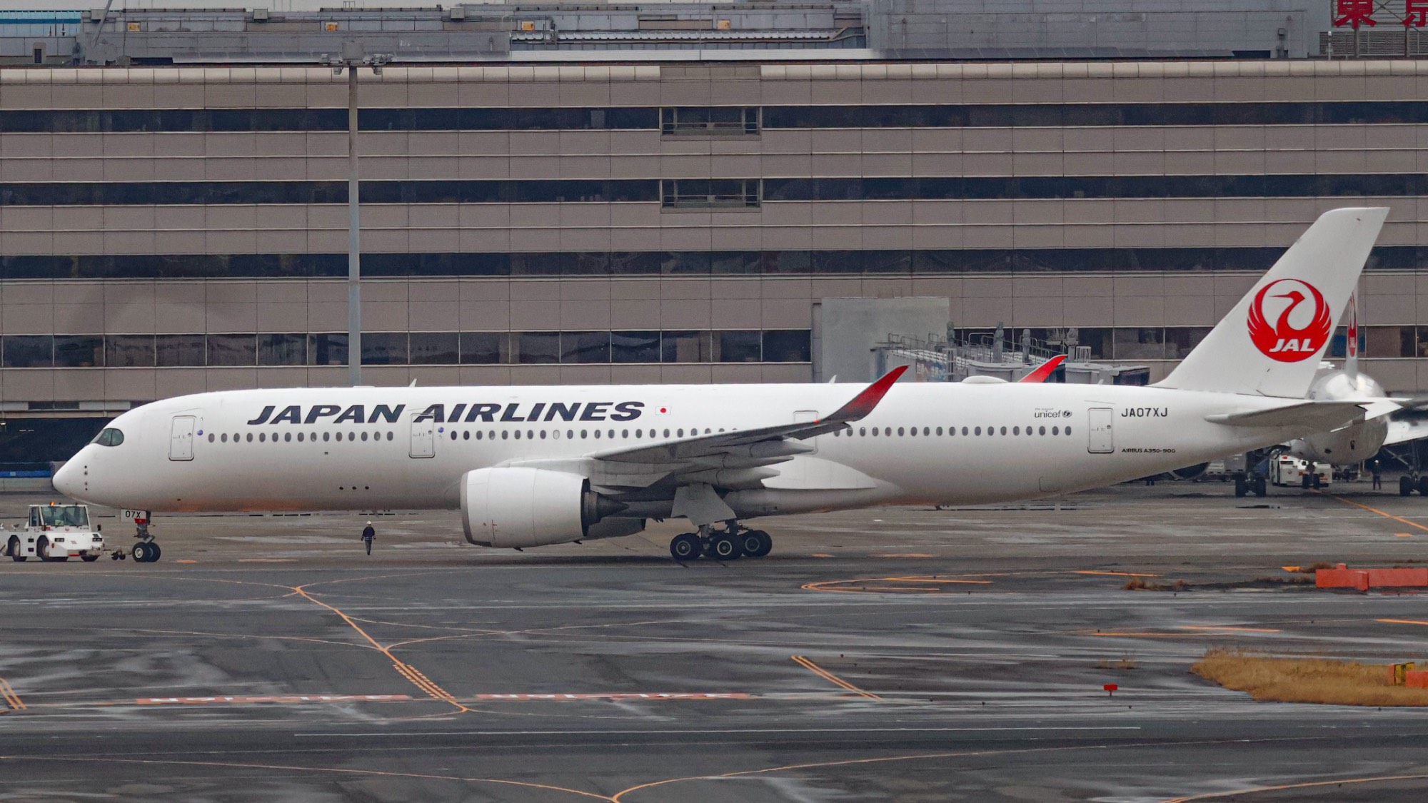 Japan Airlines JA07XJ at RJTT by JBs_Aviation