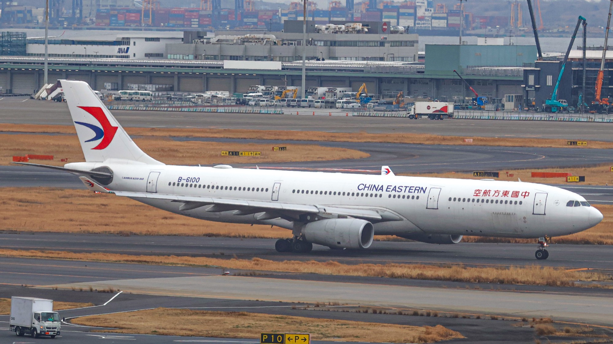 China Eastern Airlines B-6100 at RJTT by JBs_Aviation