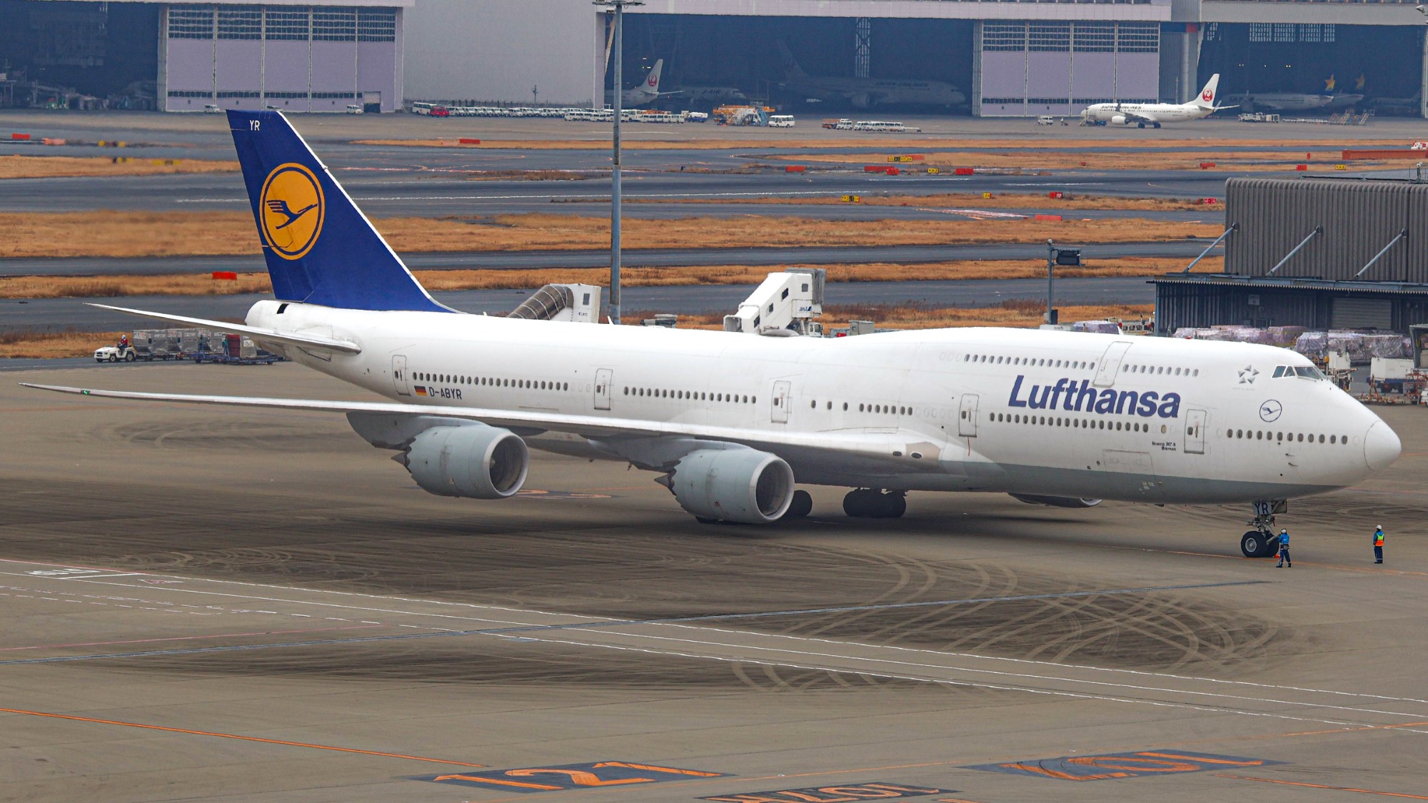 Lufthansa D-ABYR at RJTT by JBs_Aviation