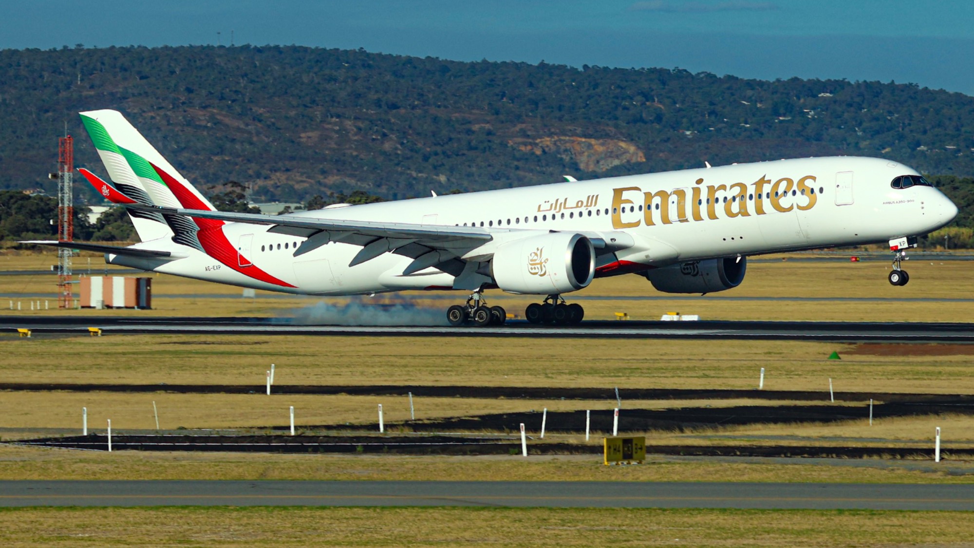 Emirates A6-EXP at YPPH by JBs_Aviation