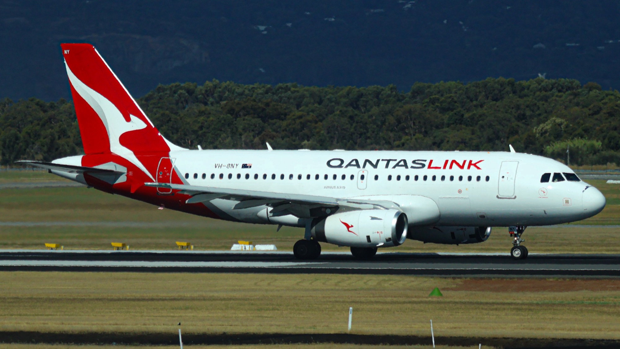 QantasLink VH-8NY at YPPH by JBs_Aviation