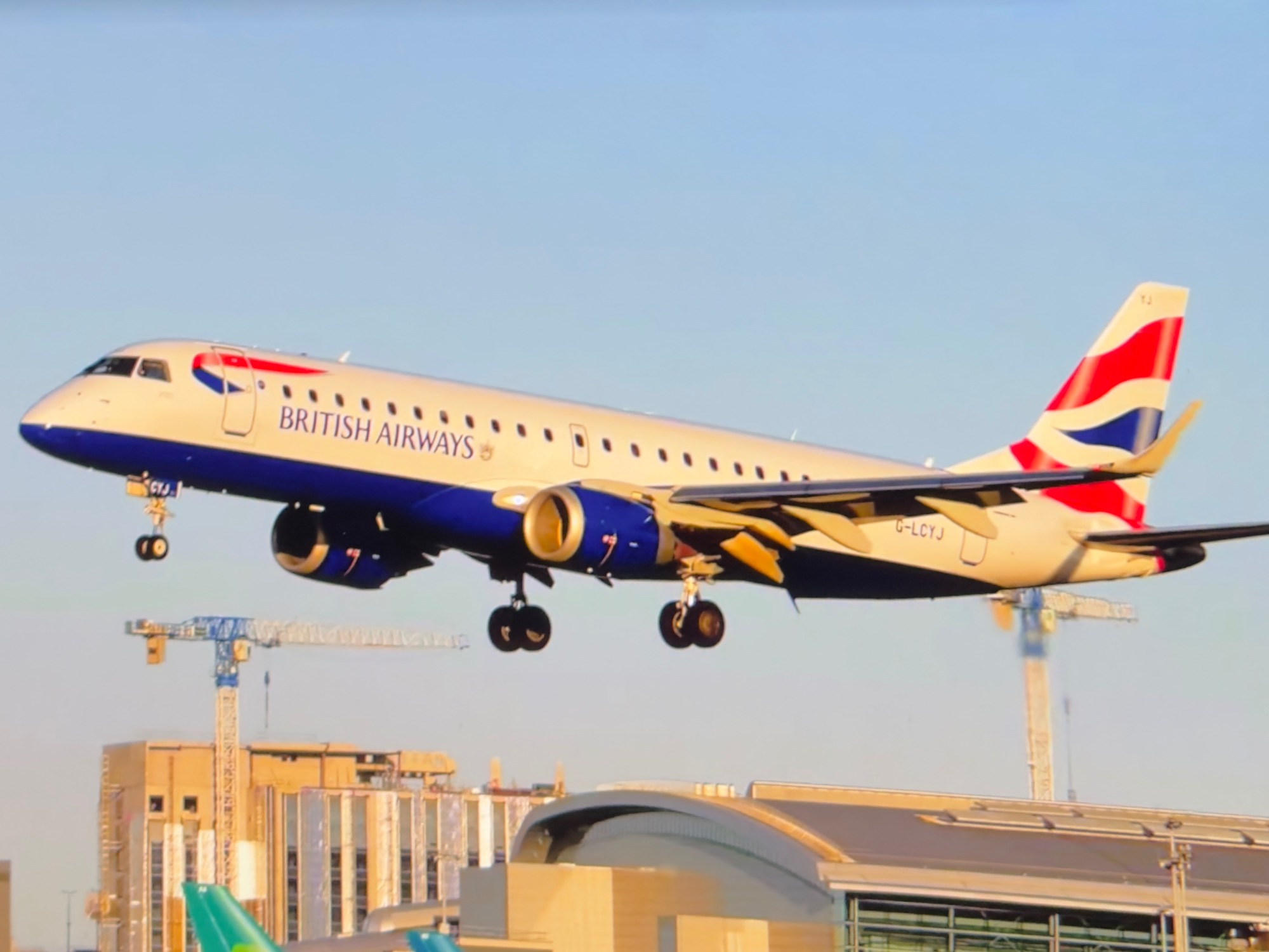 Brittish Airways G-LCYJ at EIDW by IrishAvgeek