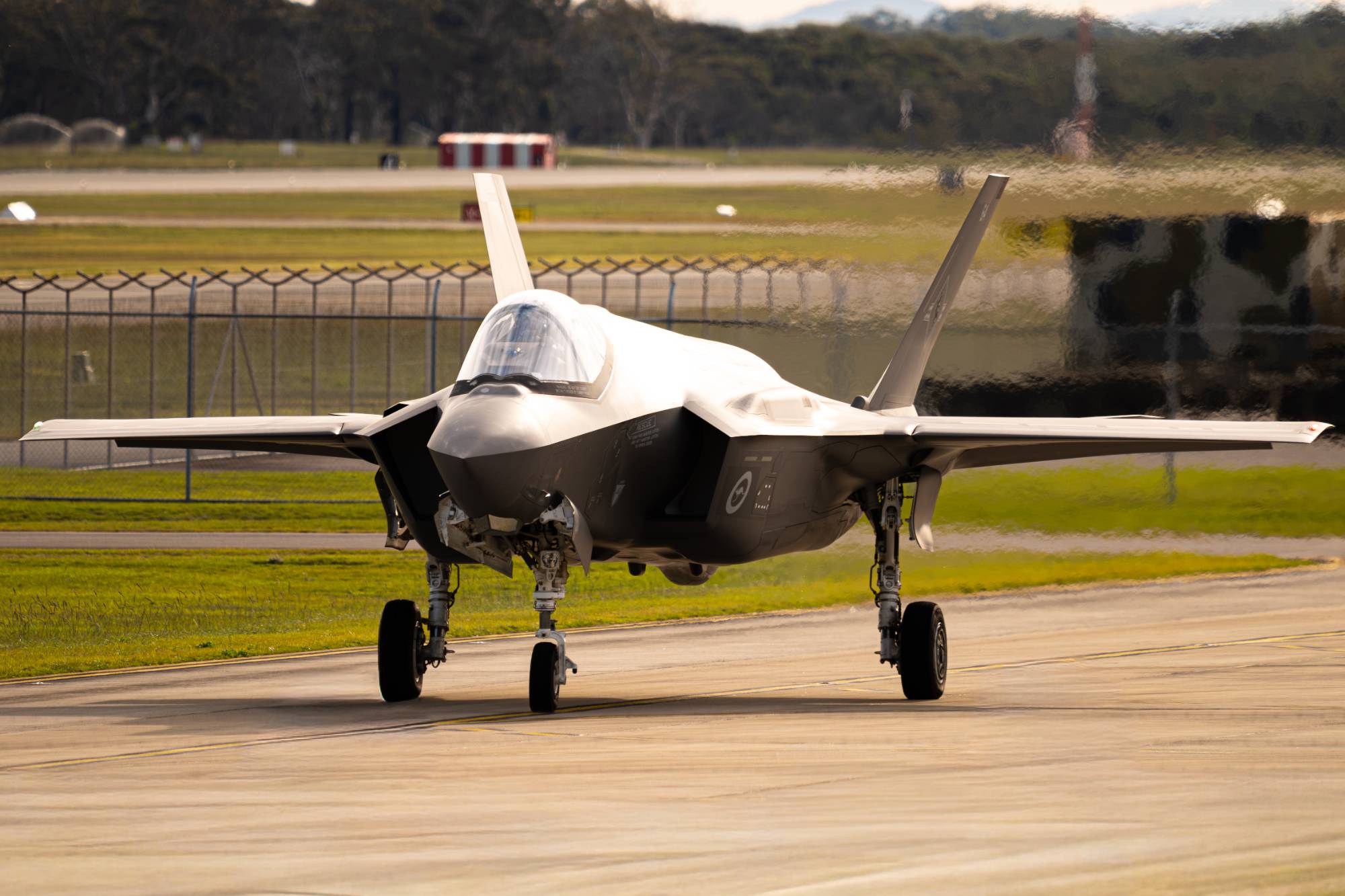 Royal Australian Air Force A35-064 at YWLM by Sharpey