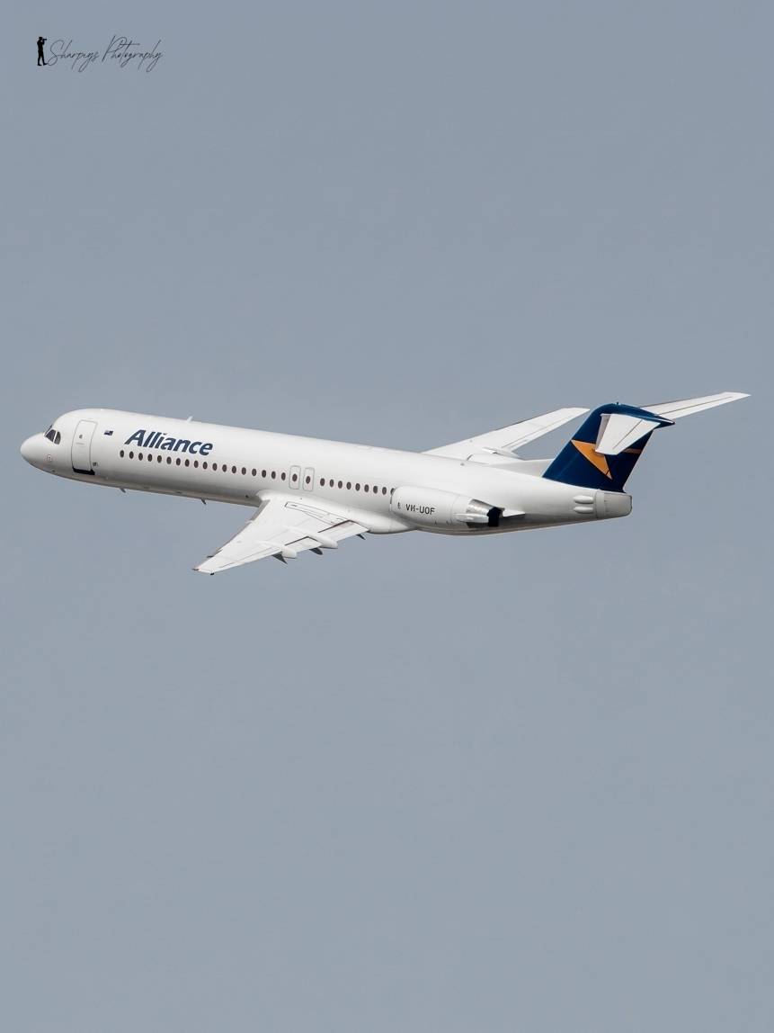 Alliance Airlines VH-UQF at YWLM by Sharpey