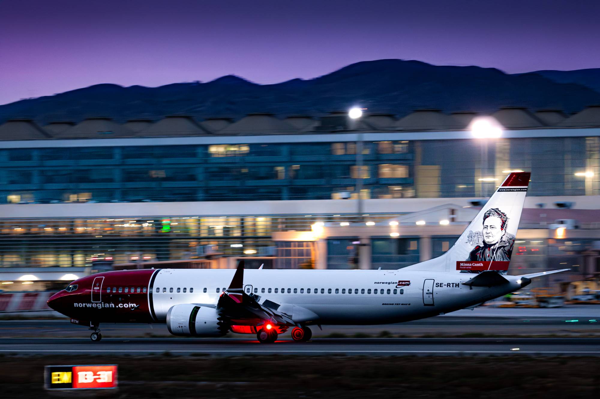Norwegian SE-RTH at LEMG by Kevin