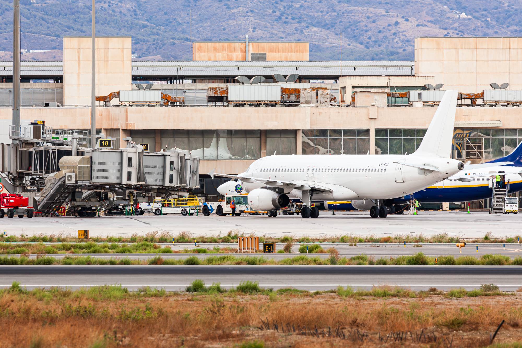GetJet Airlines LY-WIZ at LEMG by Kevin