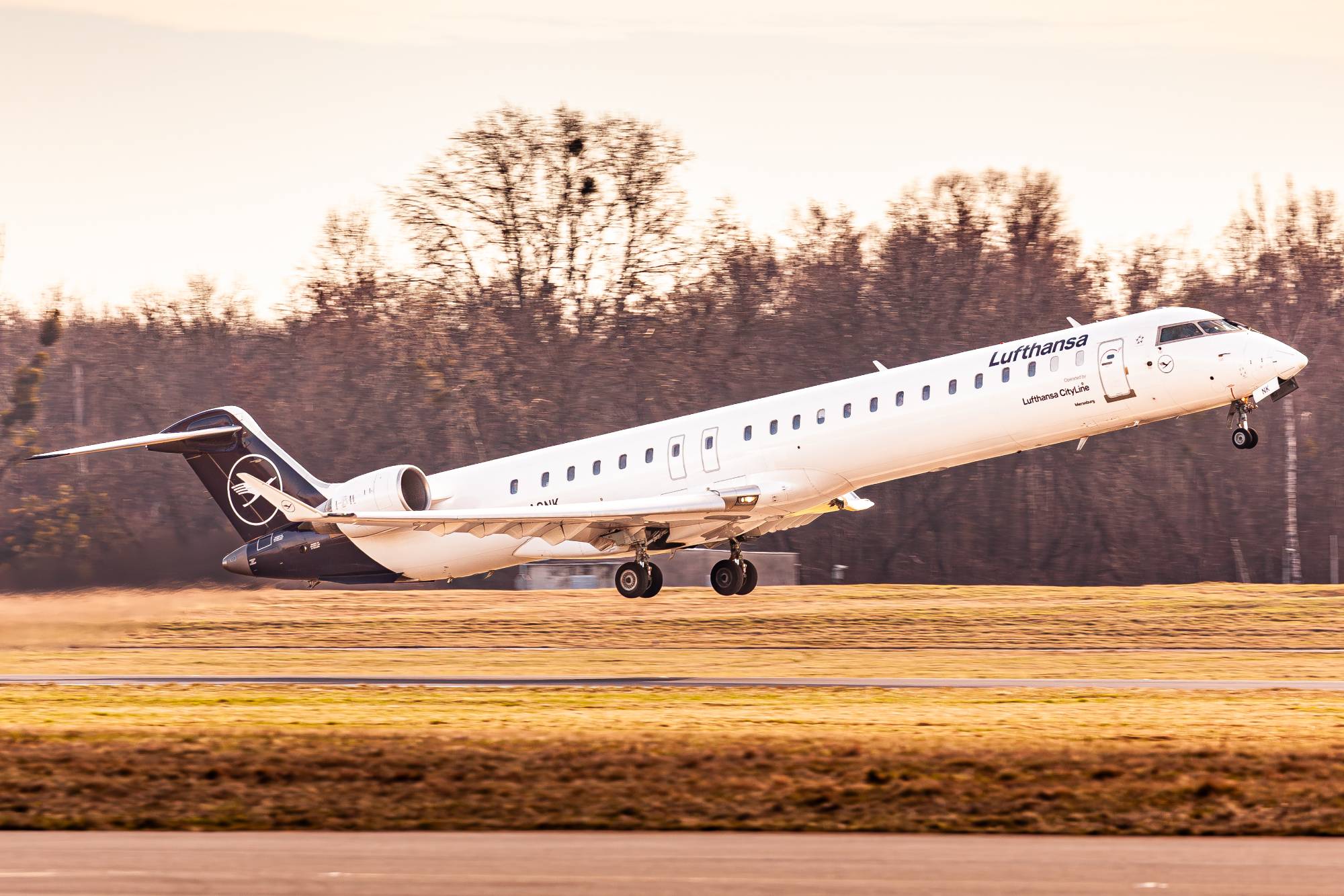 Lufthansa D-ACNK at EPWR by Kevin