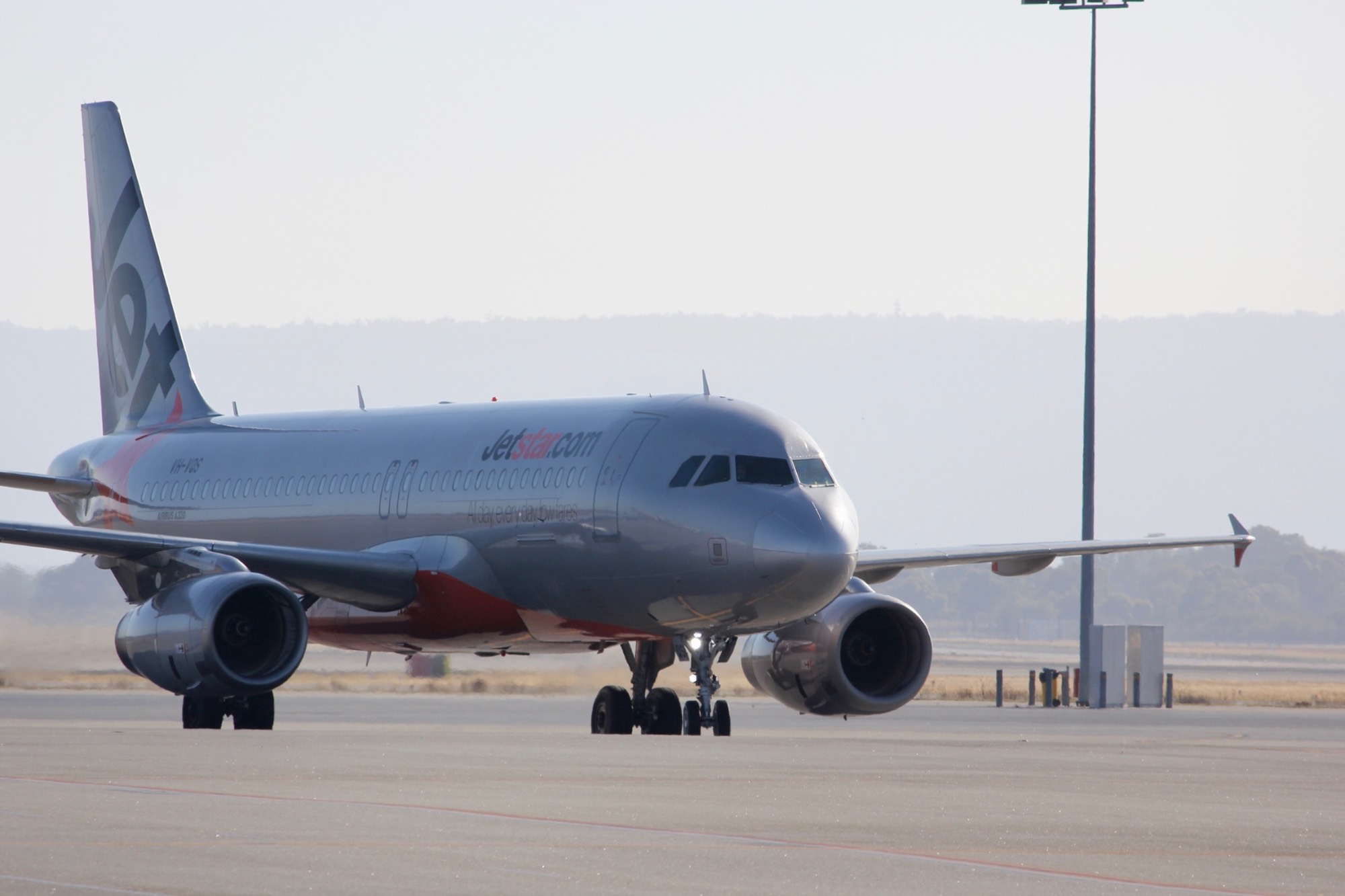 Jetstar VH-VQS at ypph by skeltonj99