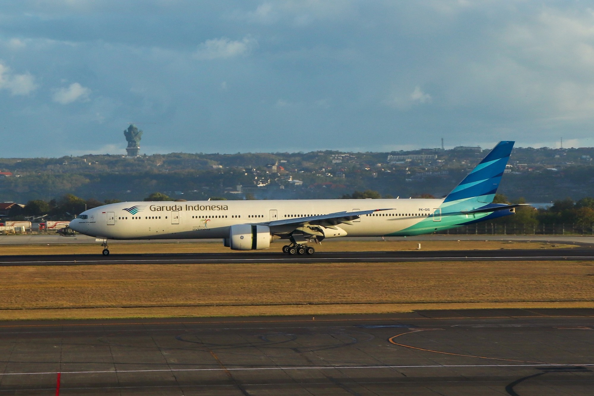 Garuda Indonesia PK-GIG at WADD by skeltonj99