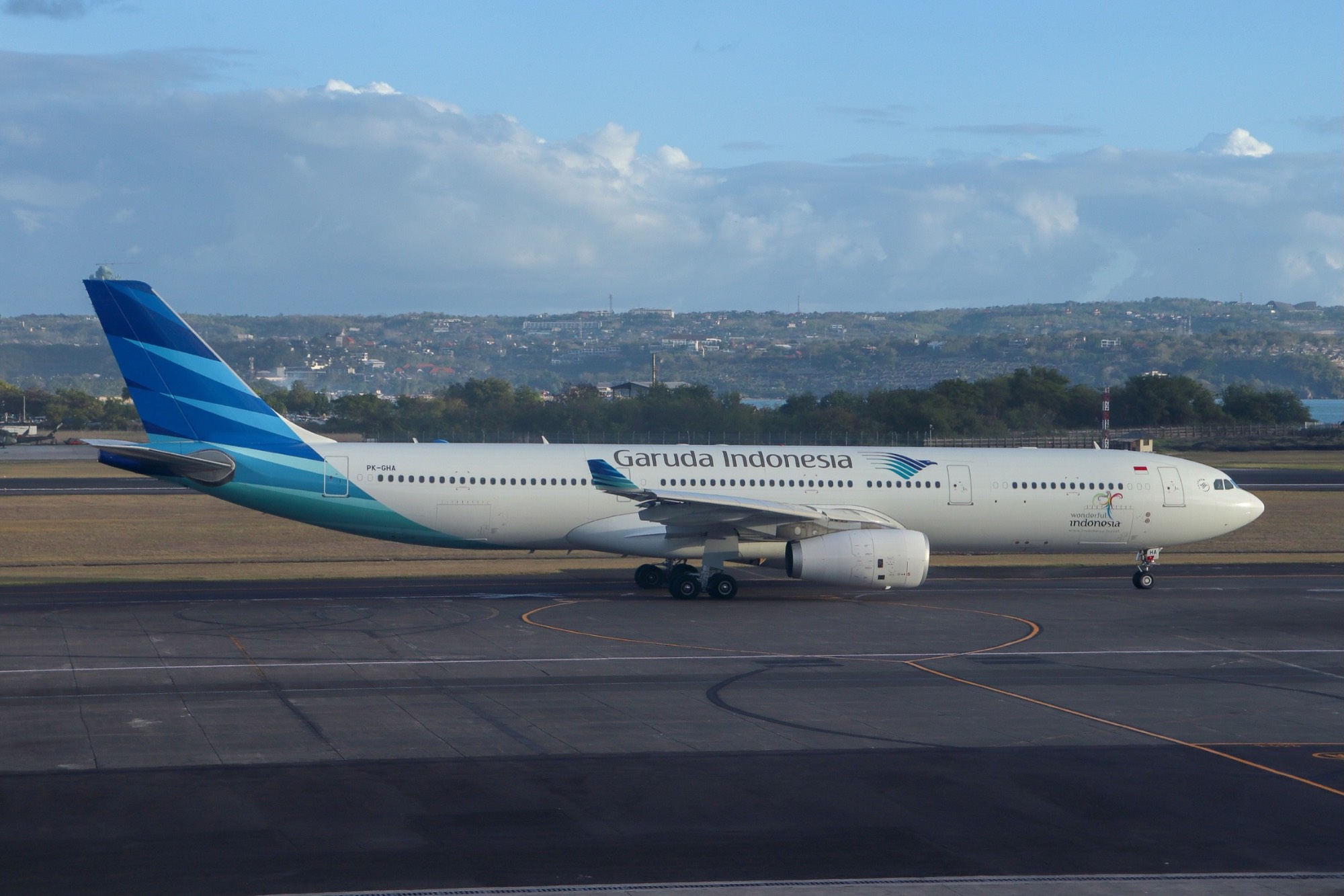 Garuda Indonesia PK-GHA at WADD by skeltonj99