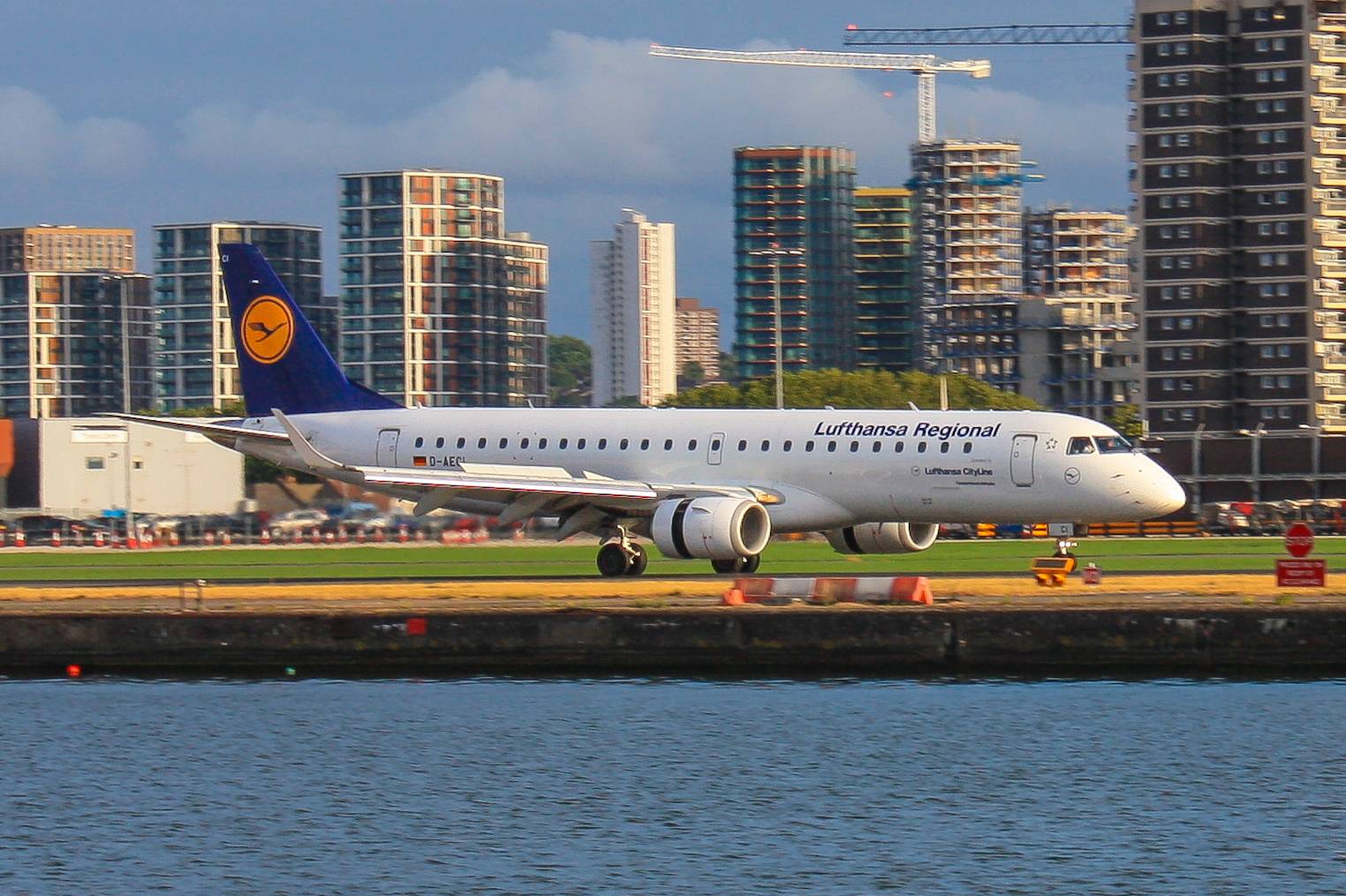 Lufthansa D-AECI at EGLC by The_Heathrow_Fan