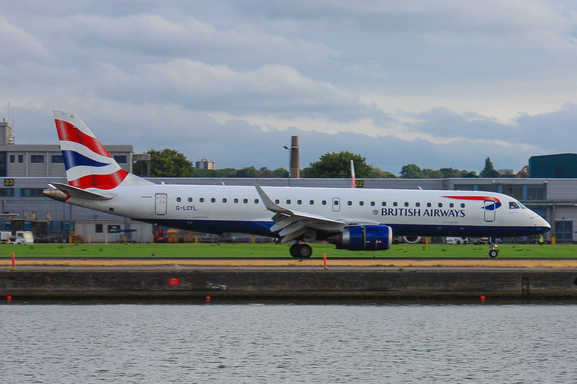 British Airways G-LCYL at EGLC by The_Heathrow_Fan