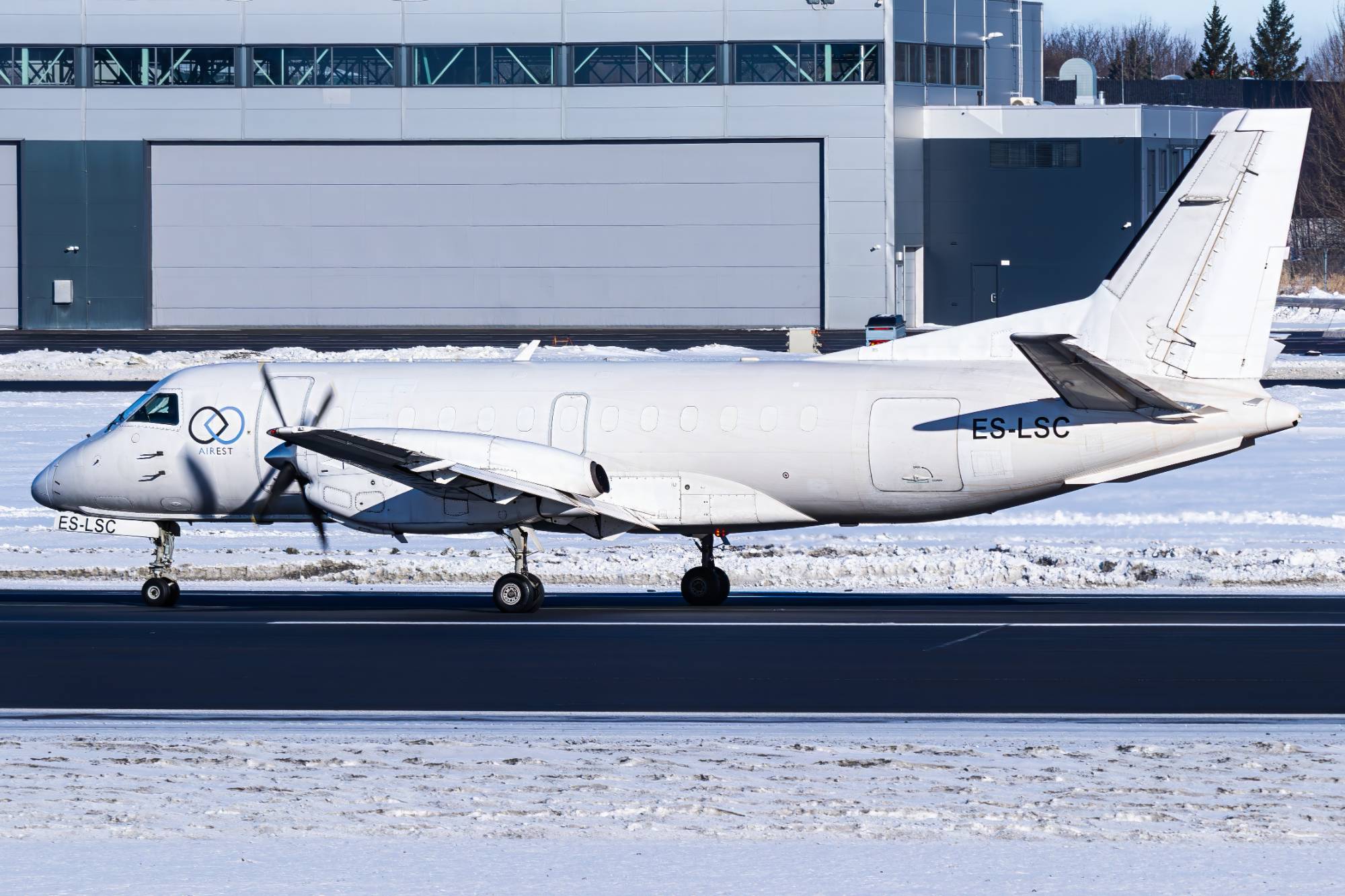 AirEst ES-LSC at EETN by Siim