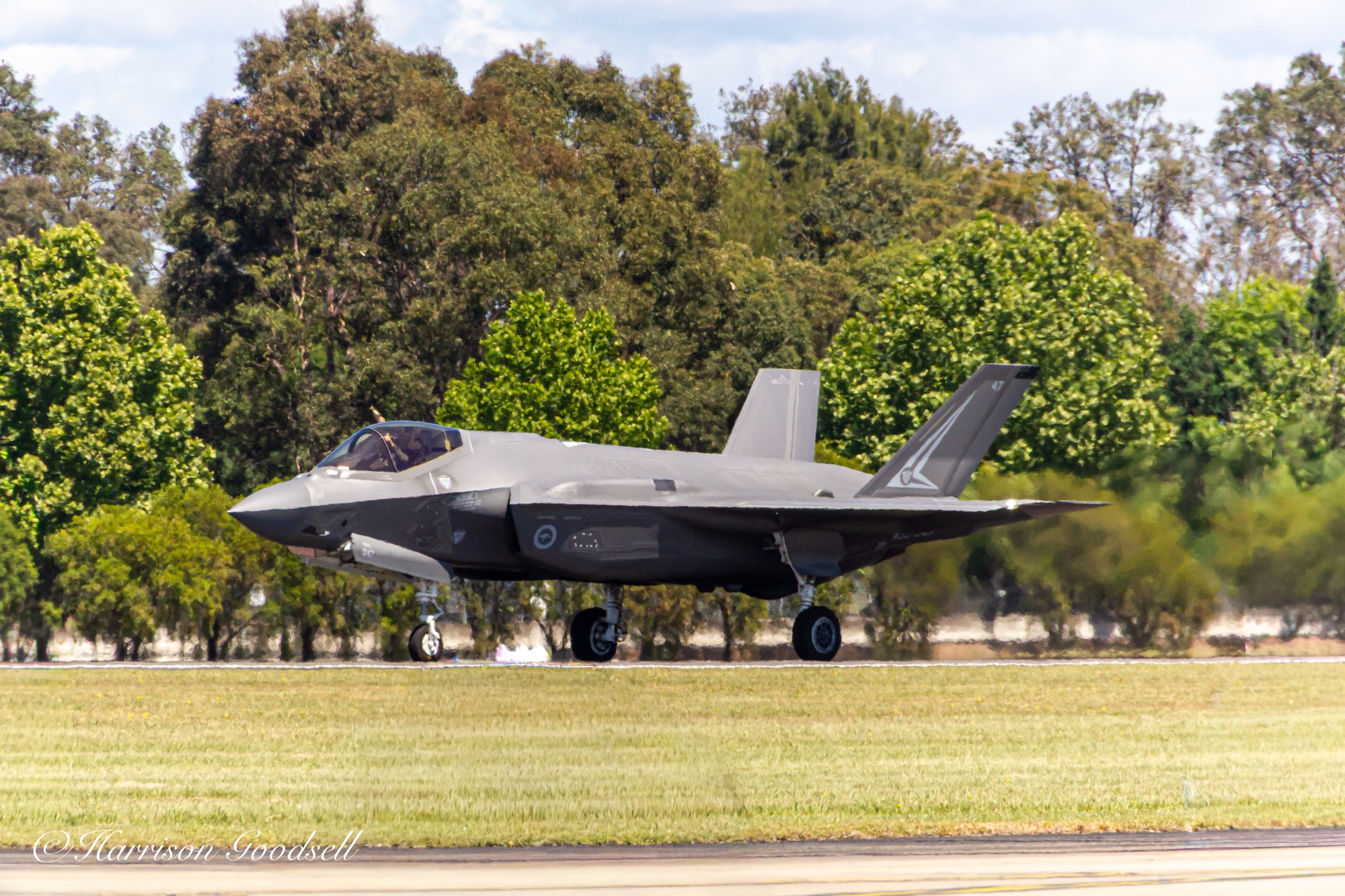 Royal Australian Air Force A35-047 at YSRI by Harrison_G_Av